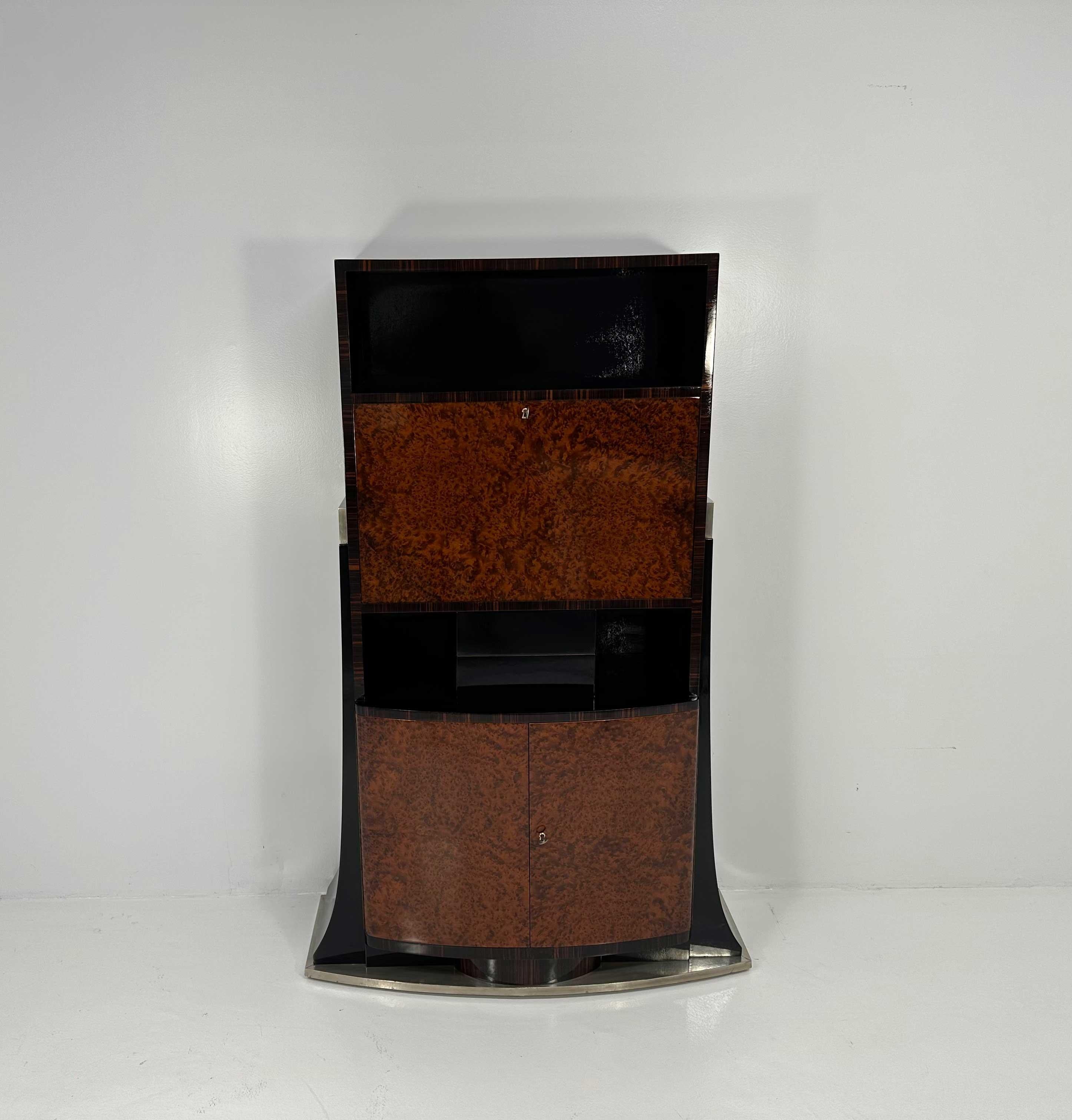 Mid-20th Century Italian Art Deco Thuja, Macassar Ebony Black Lacquer and Metal Cabinet, 1935  For Sale