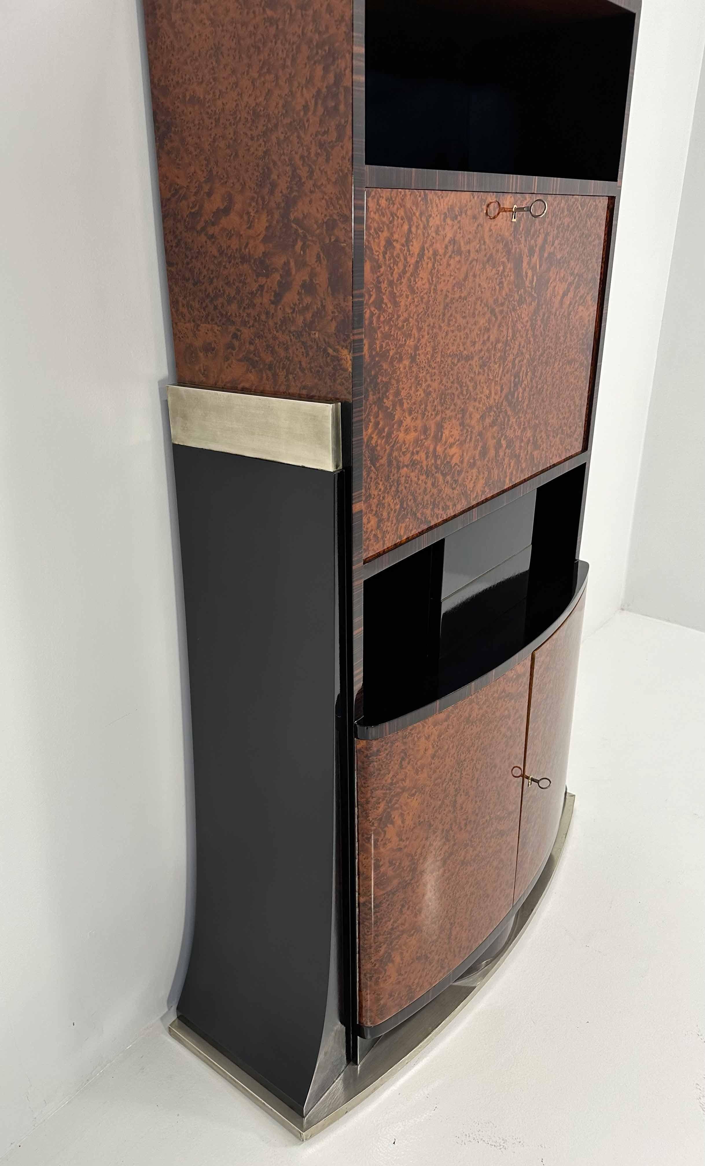 Italian Art Deco Thuja, Macassar Ebony Black Lacquer and Metal Cabinet, 1935  For Sale 2