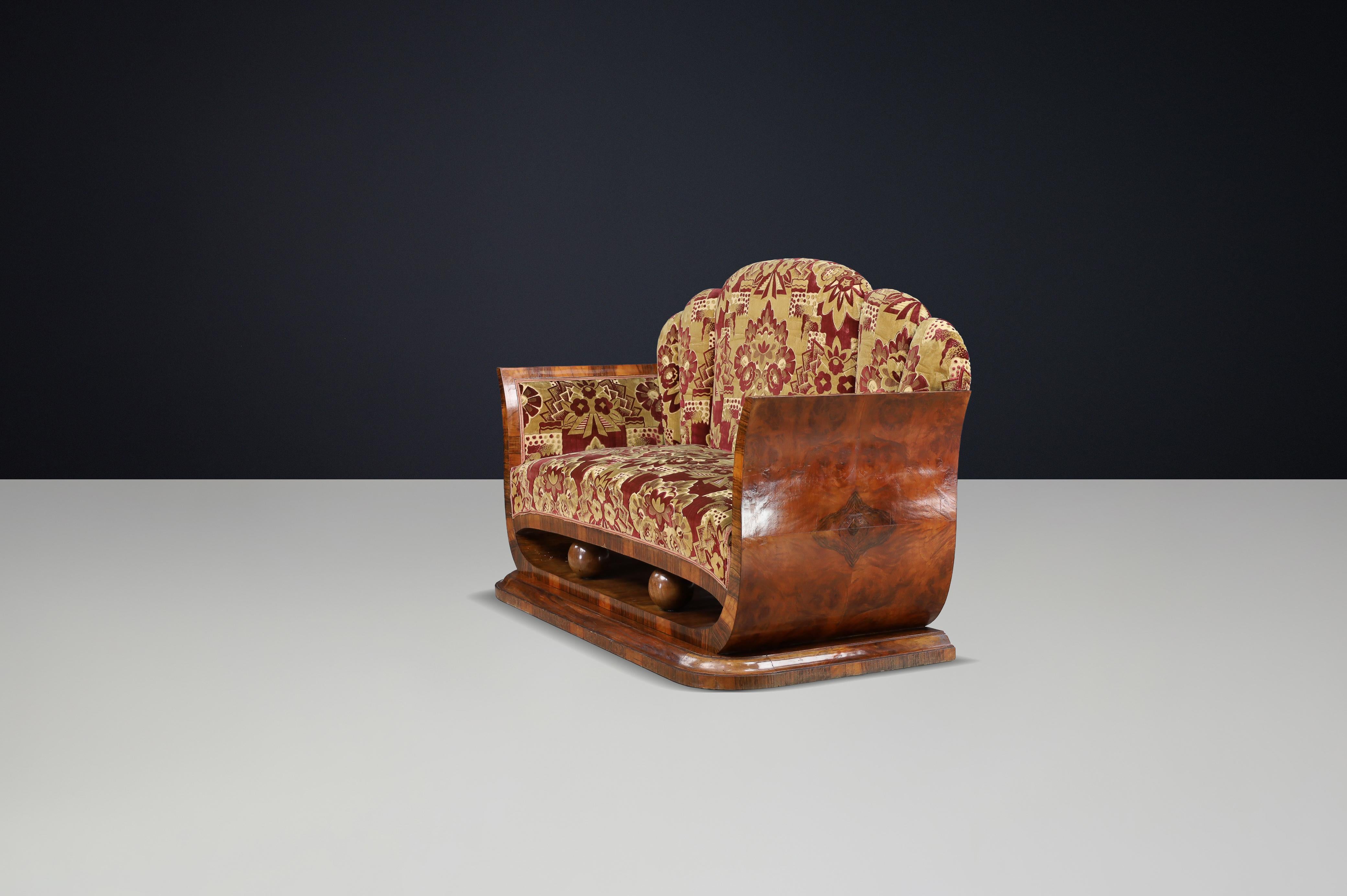 Italian Art Deco Two-Seat Sofa in Walnut Burl with Original Velvet, Naples, 1930 In Good Condition For Sale In Almelo, NL