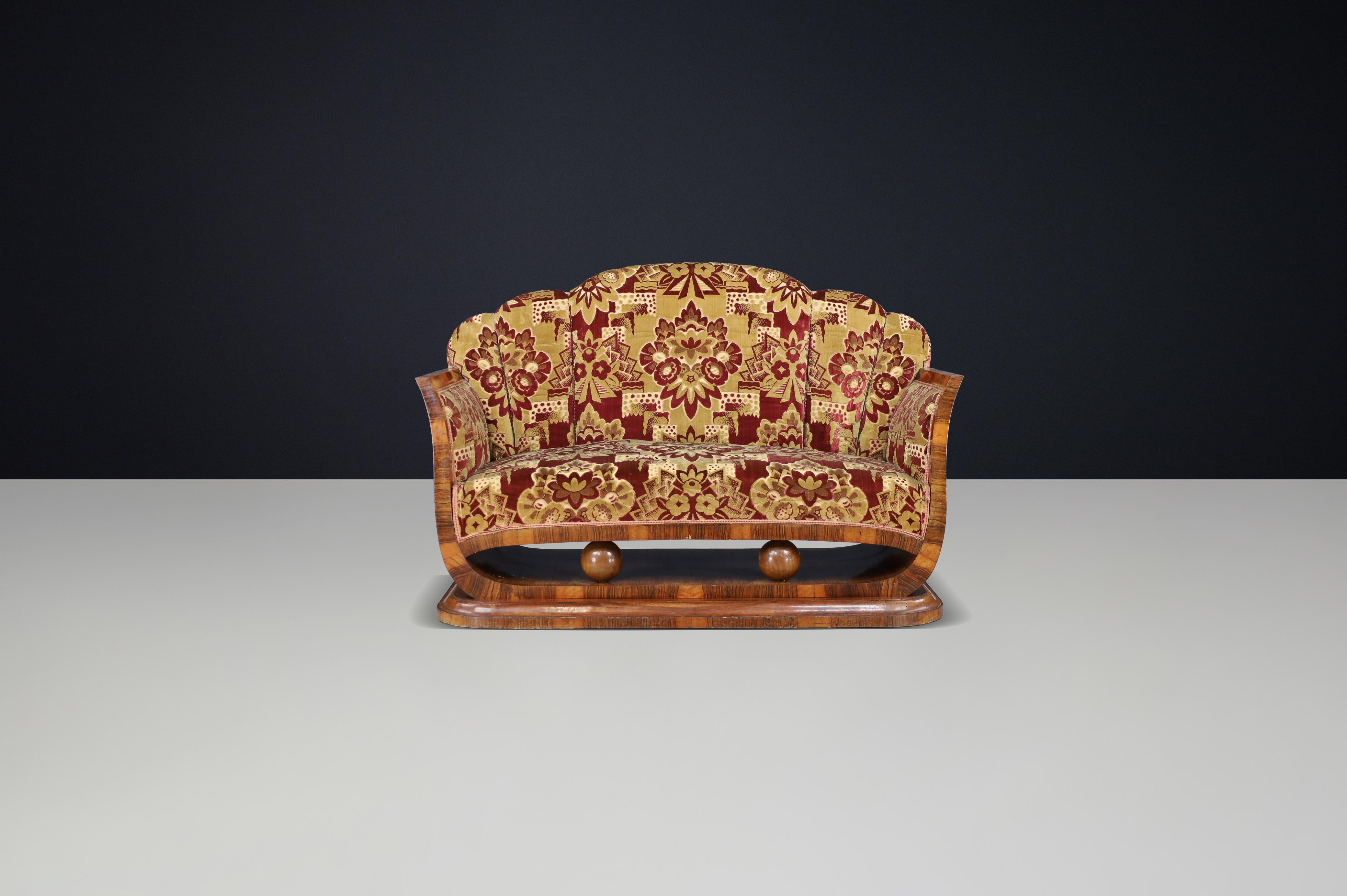 Italian Art Deco Two-Seat Sofa in Walnut Burl with Original Velvet, Naples, 1930 For Sale 4