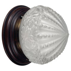 Italian art deco Wall lamp in crafted glass, wood and brass, 1930-1940s