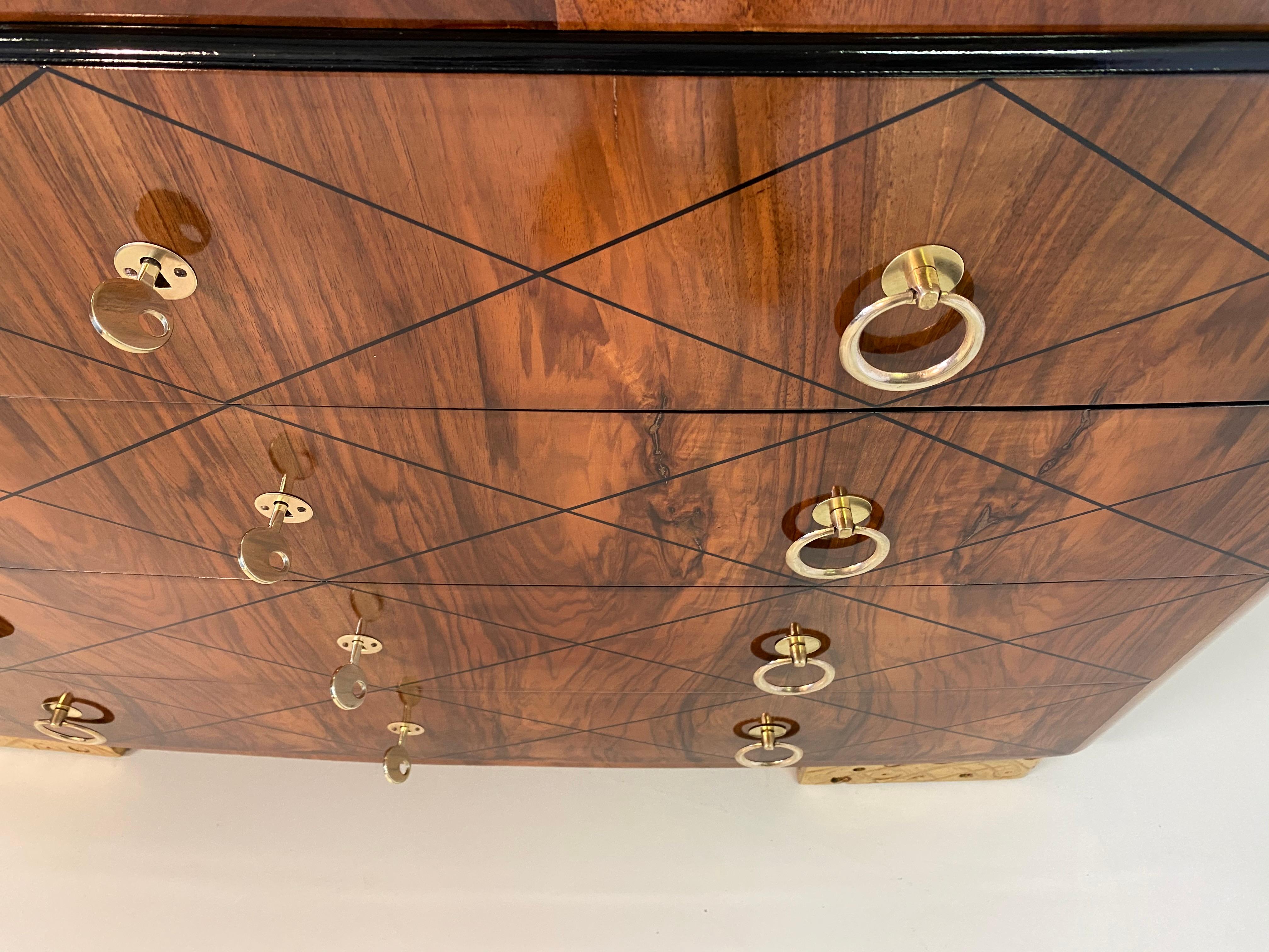 Italian Art Deco Walnut and Gold Leaf Chest of Drawers, 1930s 2