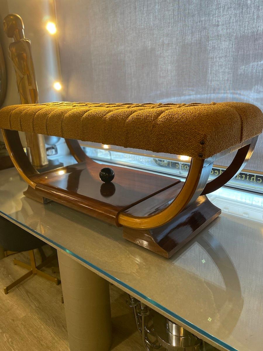 Italian Art Déco Walnut Bench with Tufted Upholstered Seat For Sale 5