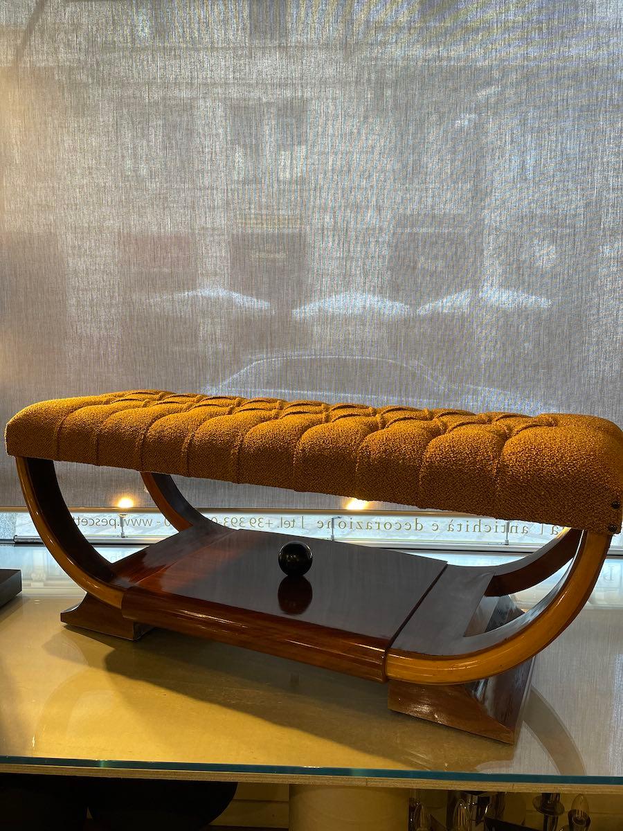 Art Deco Italian Art Déco Walnut Bench with Tufted Upholstered Seat For Sale