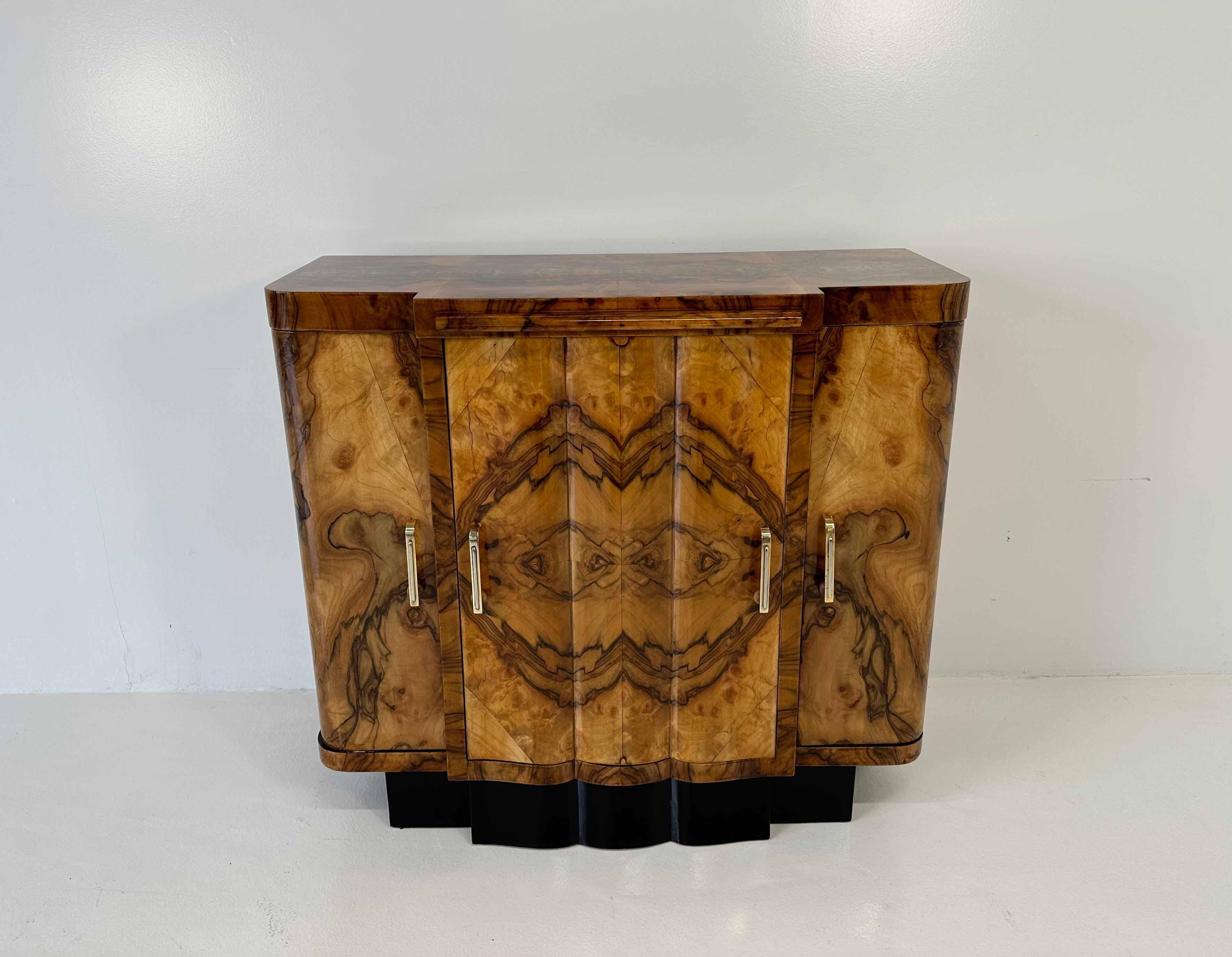Contemporary Italian Art Deco Walnut Briar and Red Buxus Interiors Dry Bar For Sale