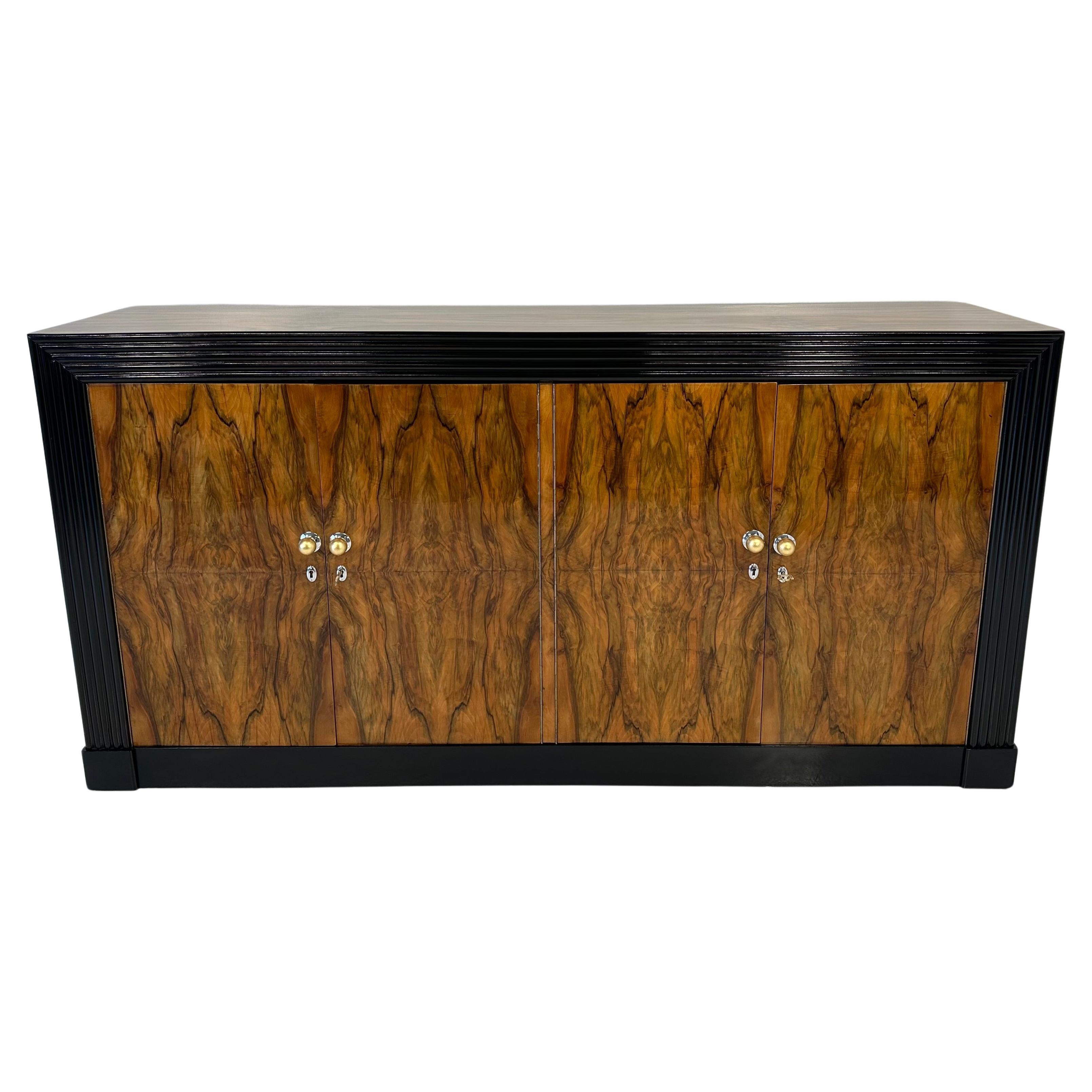 Italian Art Deco Walnut Briar, Black Lacquer, Metal and Gold Sideboard, 1930s  For Sale