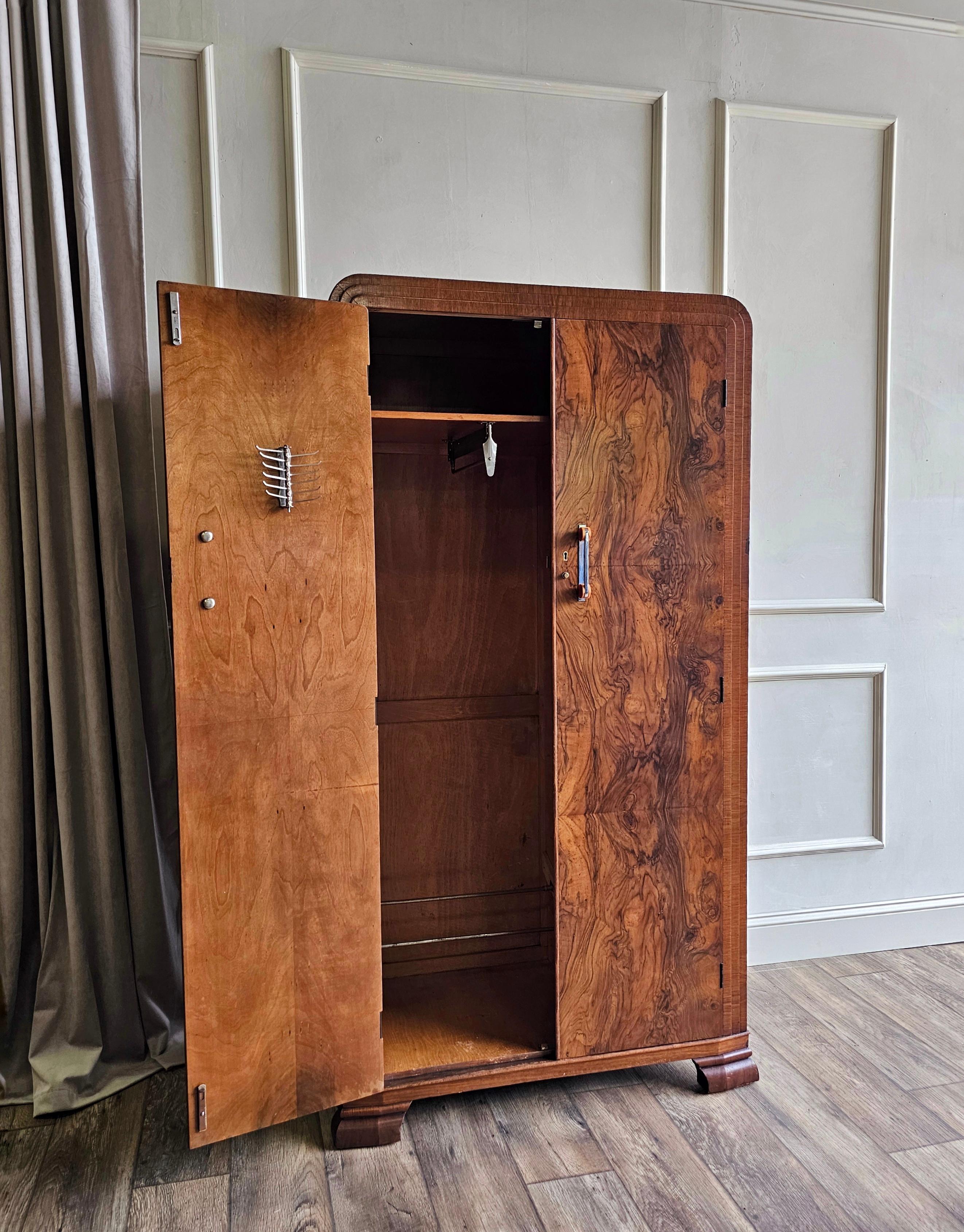 Italian Art Deco Walnut Wardrobe 1