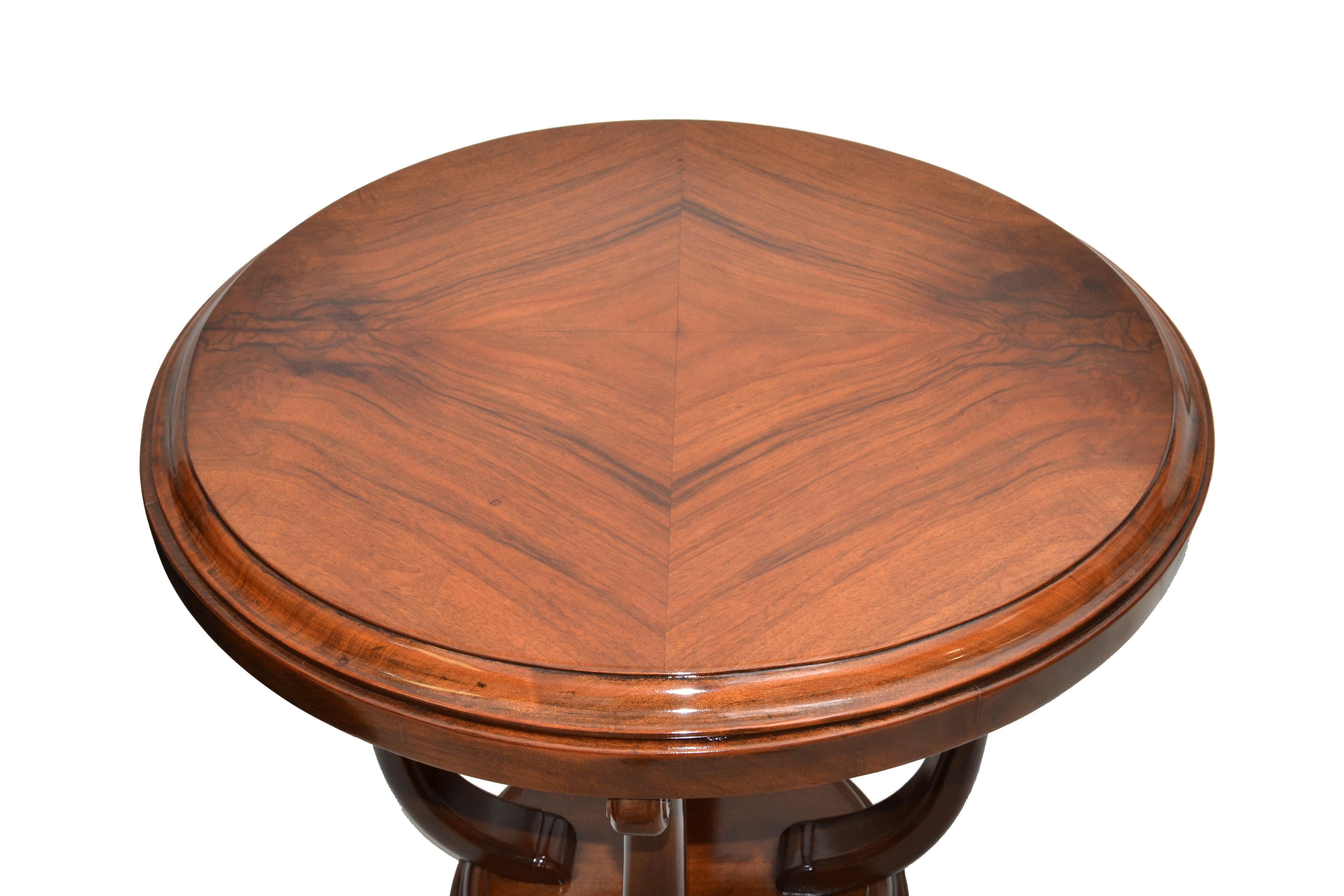 Italian Art Deco Walnut Wood Coffee Table Center Table 1950 For Sale 4