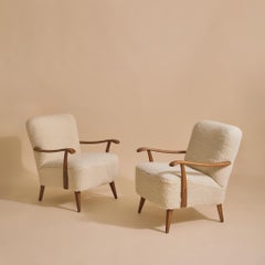 Italian Art Deco Wood Armchair with Ivory Boucle, 1940s