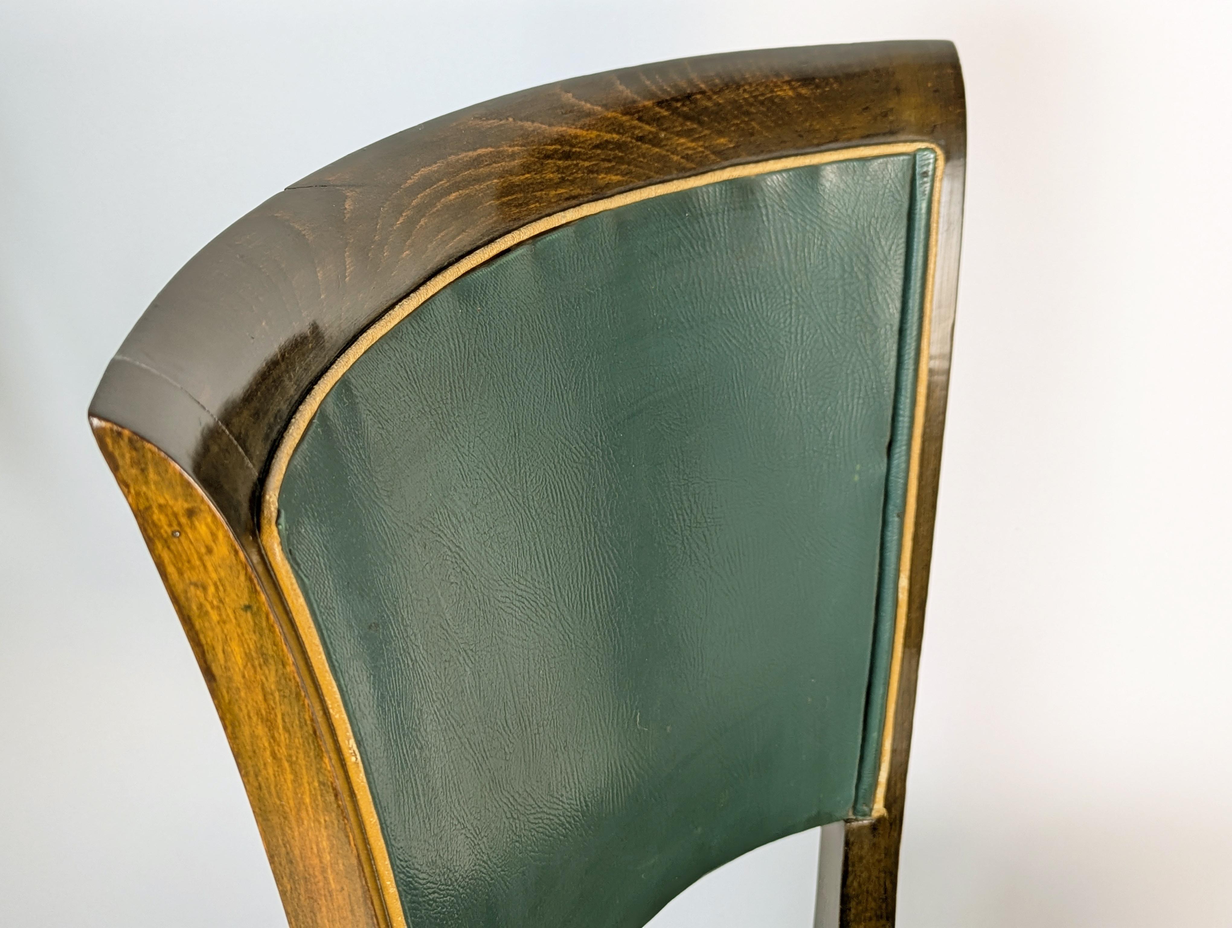 Italienische Esszimmerstühle aus Holz und dunkelgrünem Skai aus den 1930er Jahren, 6-teilig im Angebot 3