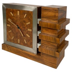 Orologio da tavolo italiano Art Deco in legno e metallo, anni '30