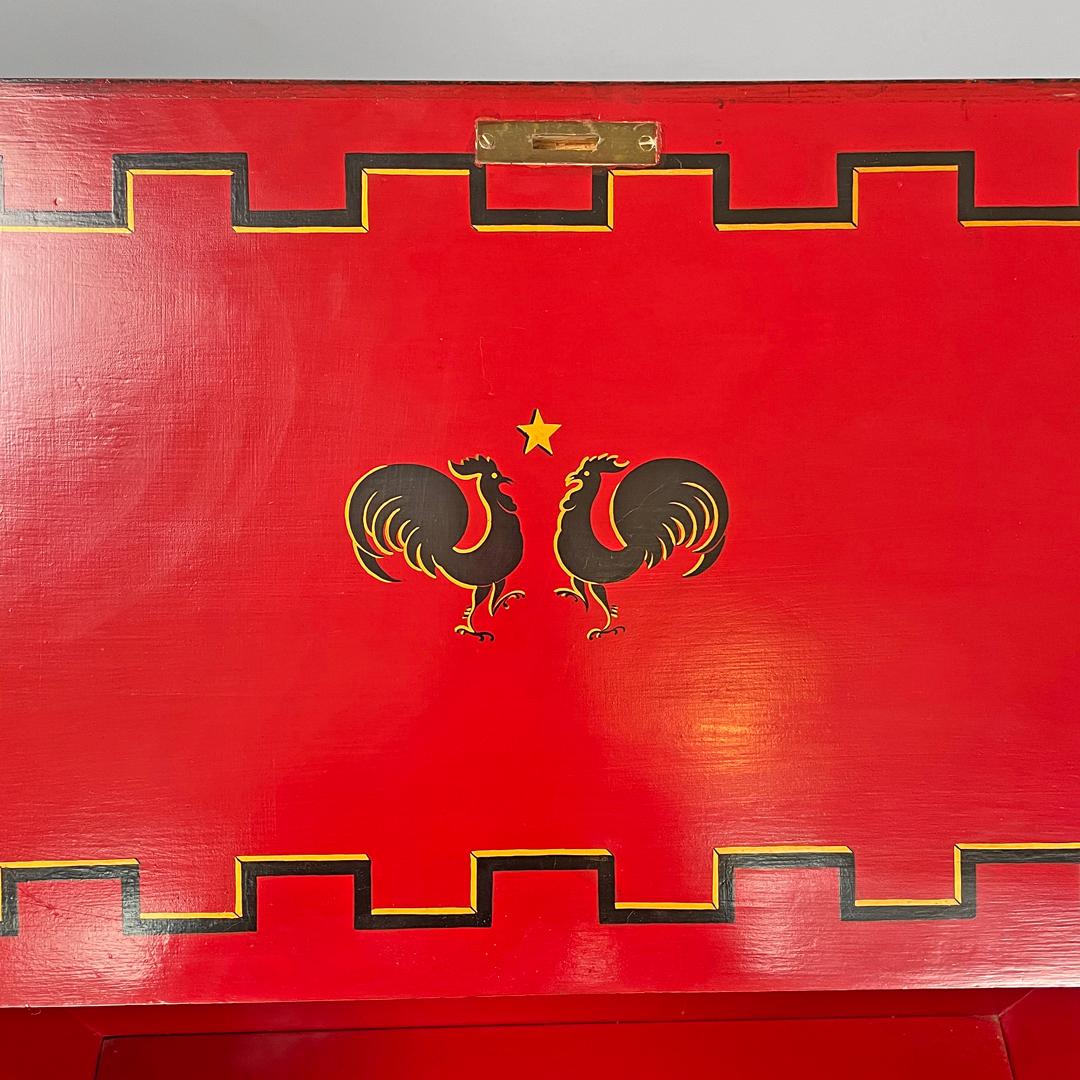 Italienischer Art-Déco-Barschrank aus Holz mit rotem Innenraum und Intarsiendekorationen, 1930er Jahre im Angebot 5