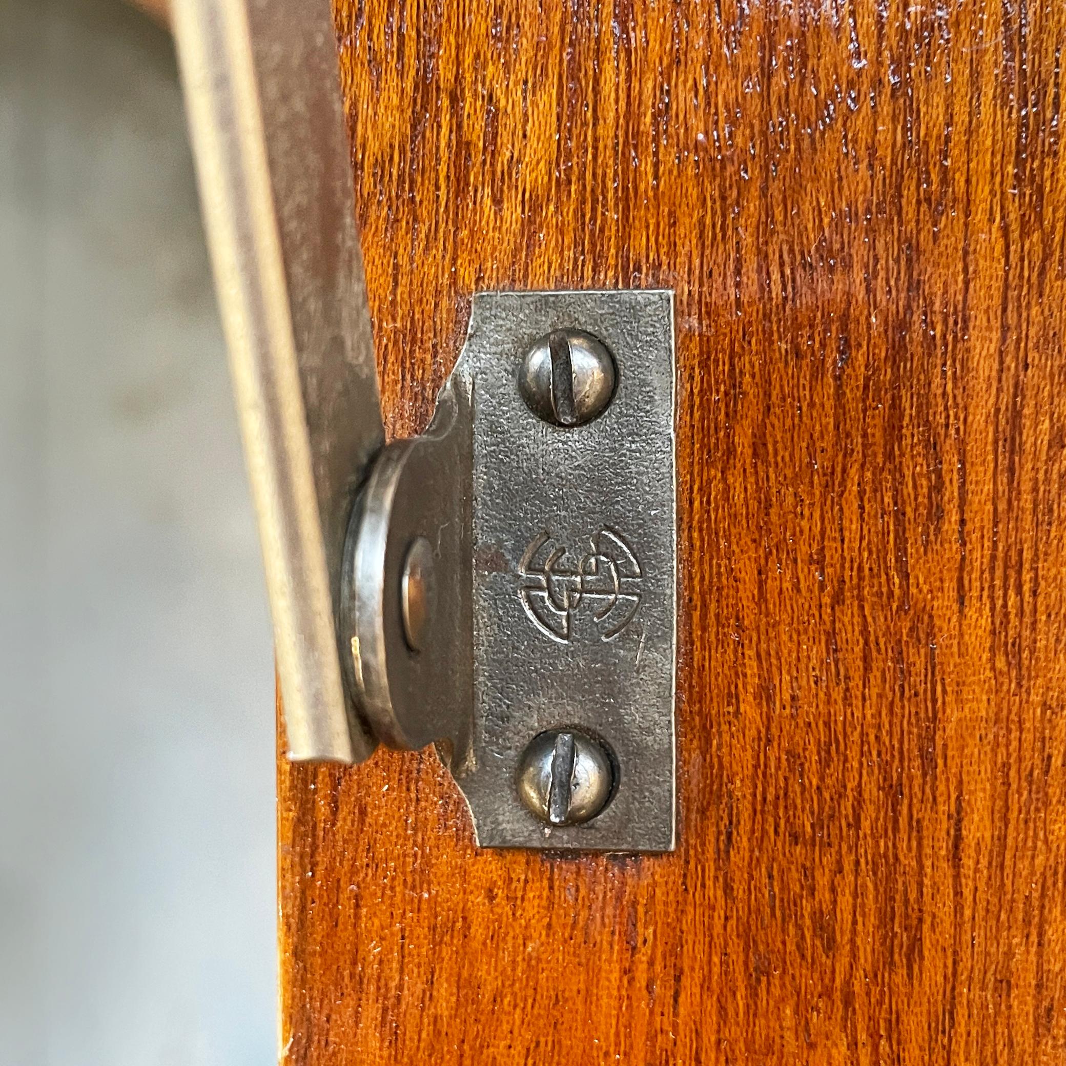 Italienischer Art Deco Barschrank aus Holz mit Lampe und Spiegeln, 1940er Jahre im Angebot 13