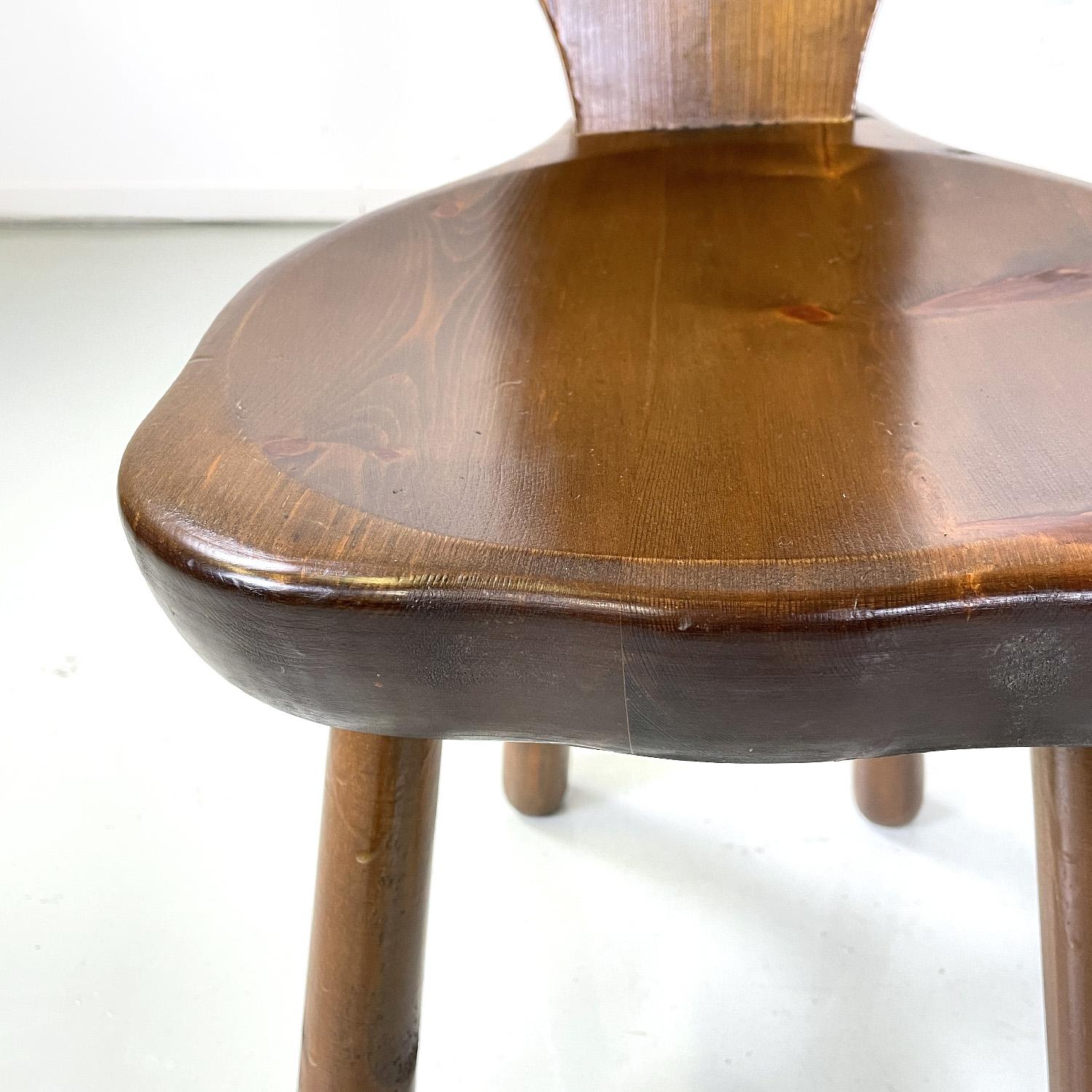 Italian Art Deco wooden chair with rounded profiles, 1940s For Sale 7