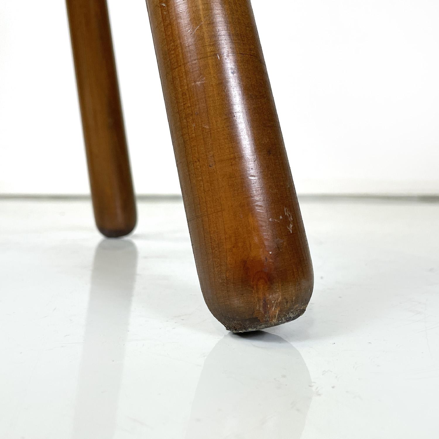 Italian Art Deco wooden chair with rounded profiles, 1940s For Sale 9