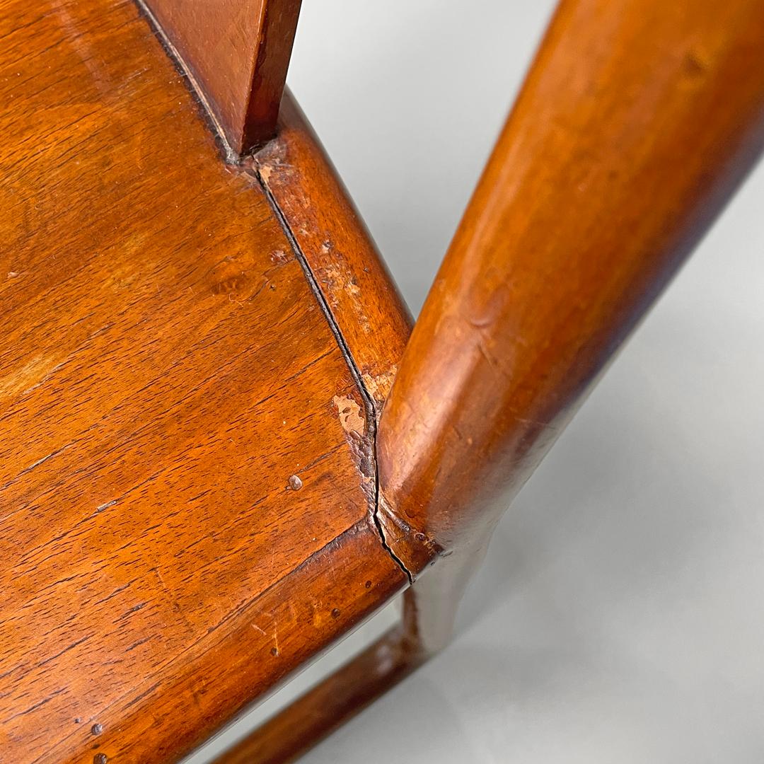 Italian Art Deco wooden chairs with rounded structure and rectangular back 1930s in vendita 4
