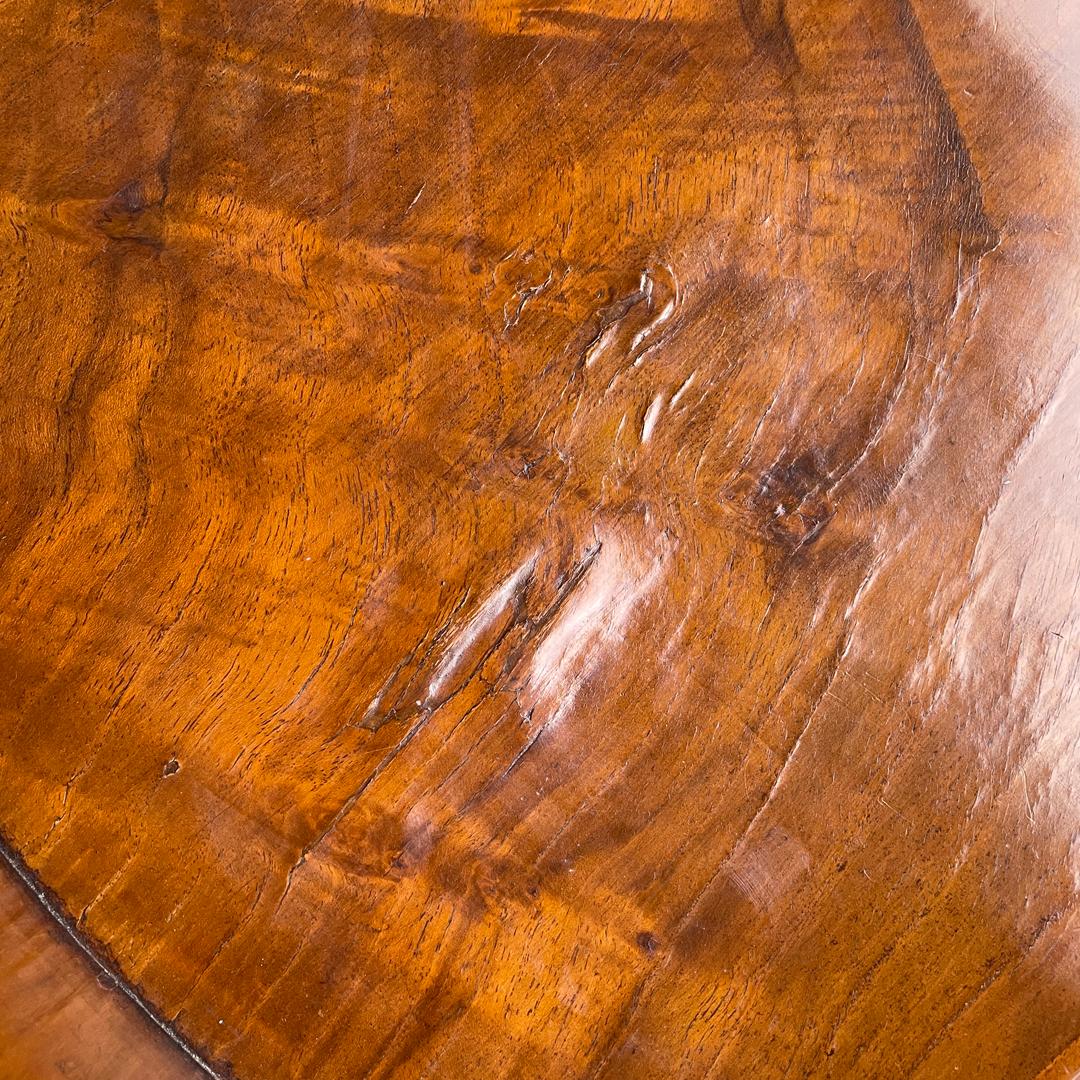 Italian Art Deco wooden chairs with rounded structure and rectangular back 1930s in vendita 7