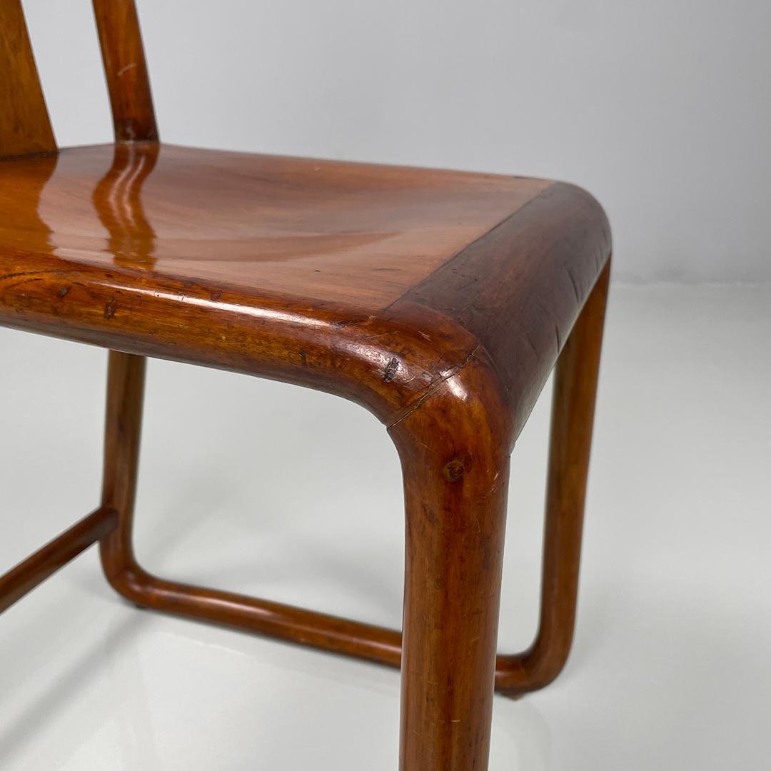Italian Art Deco wooden chairs with rounded structure and rectangular back 1930s in vendita 12