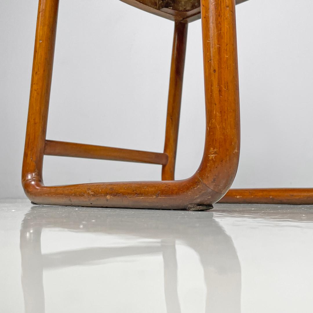 Italian Art Deco wooden chairs with rounded structure and rectangular back 1930s in vendita 14