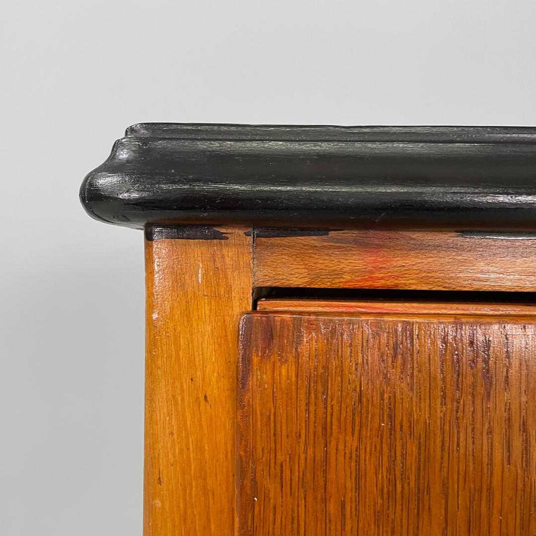 Italian Art Deco wooden chest of drawers with black top and arched feet, 1930s For Sale 5