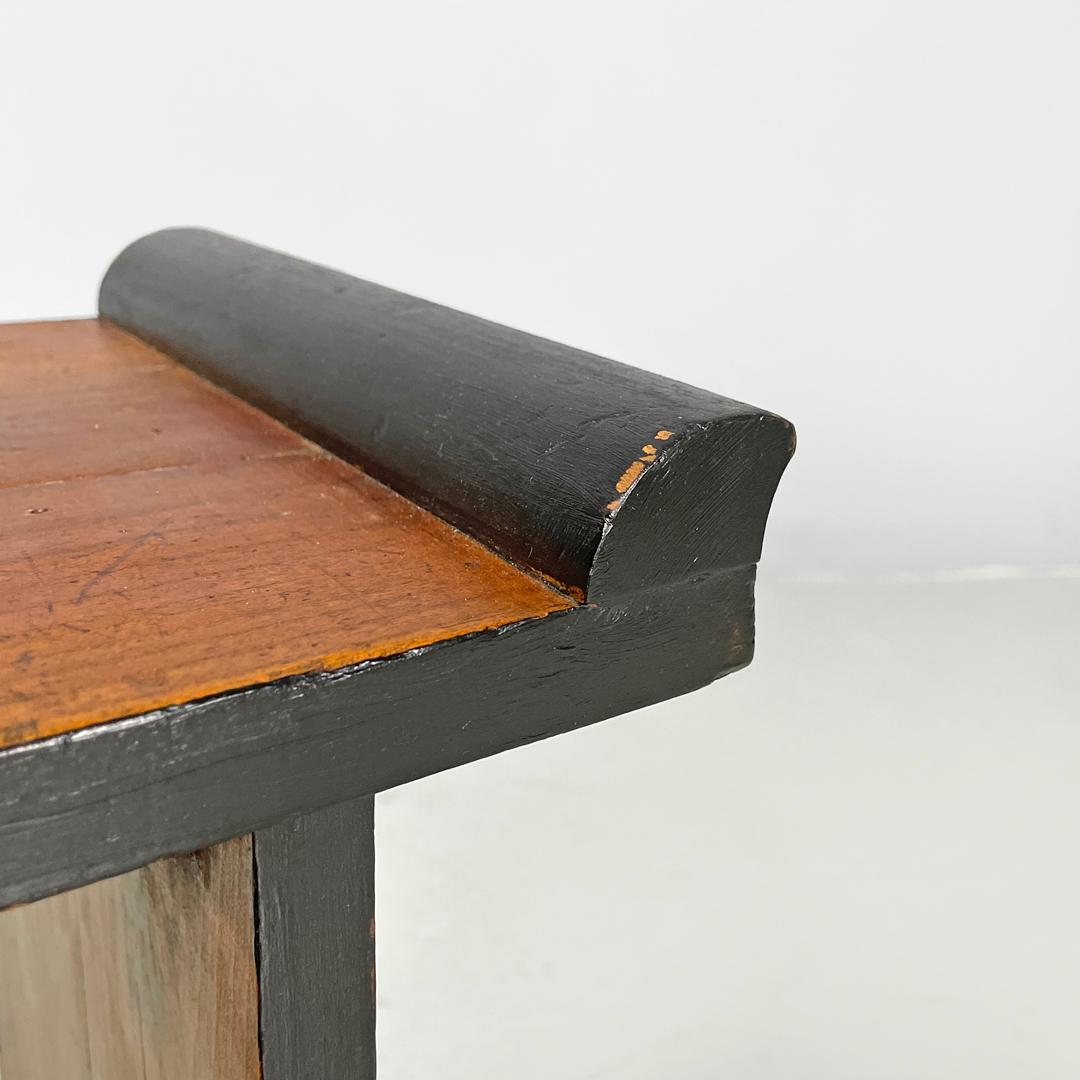 Table basse italienne Art déco en bois avec profils arrondis peints en noir, années 1940 en vente 6