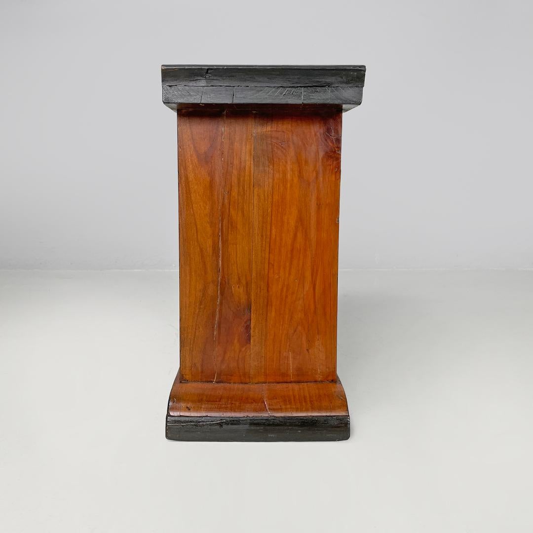 Table basse italienne Art déco en bois avec profils arrondis peints en noir, années 1940 en vente 1