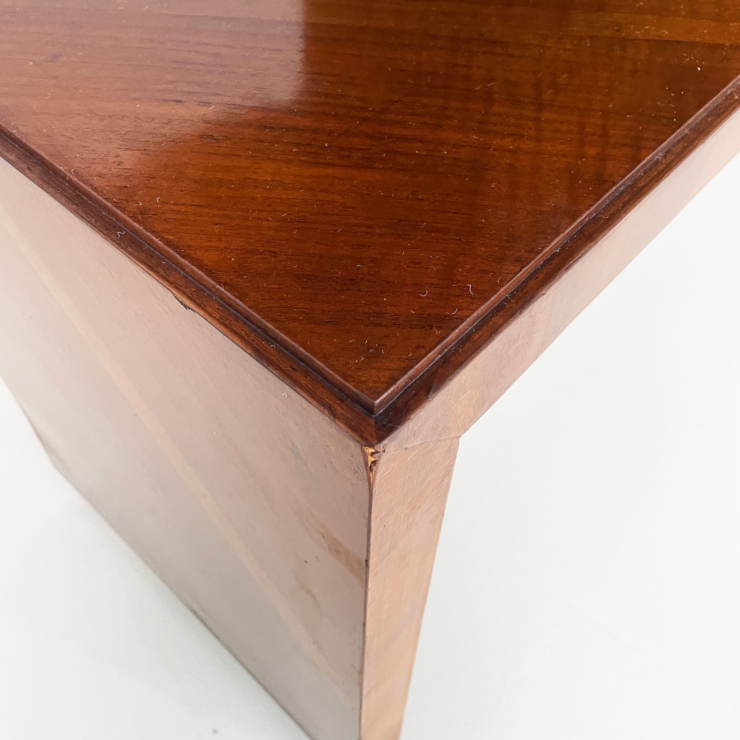 Rechteckige italienische Art-Déco-Konsolen aus Holz mit Schublade, 1940er Jahre im Angebot 10