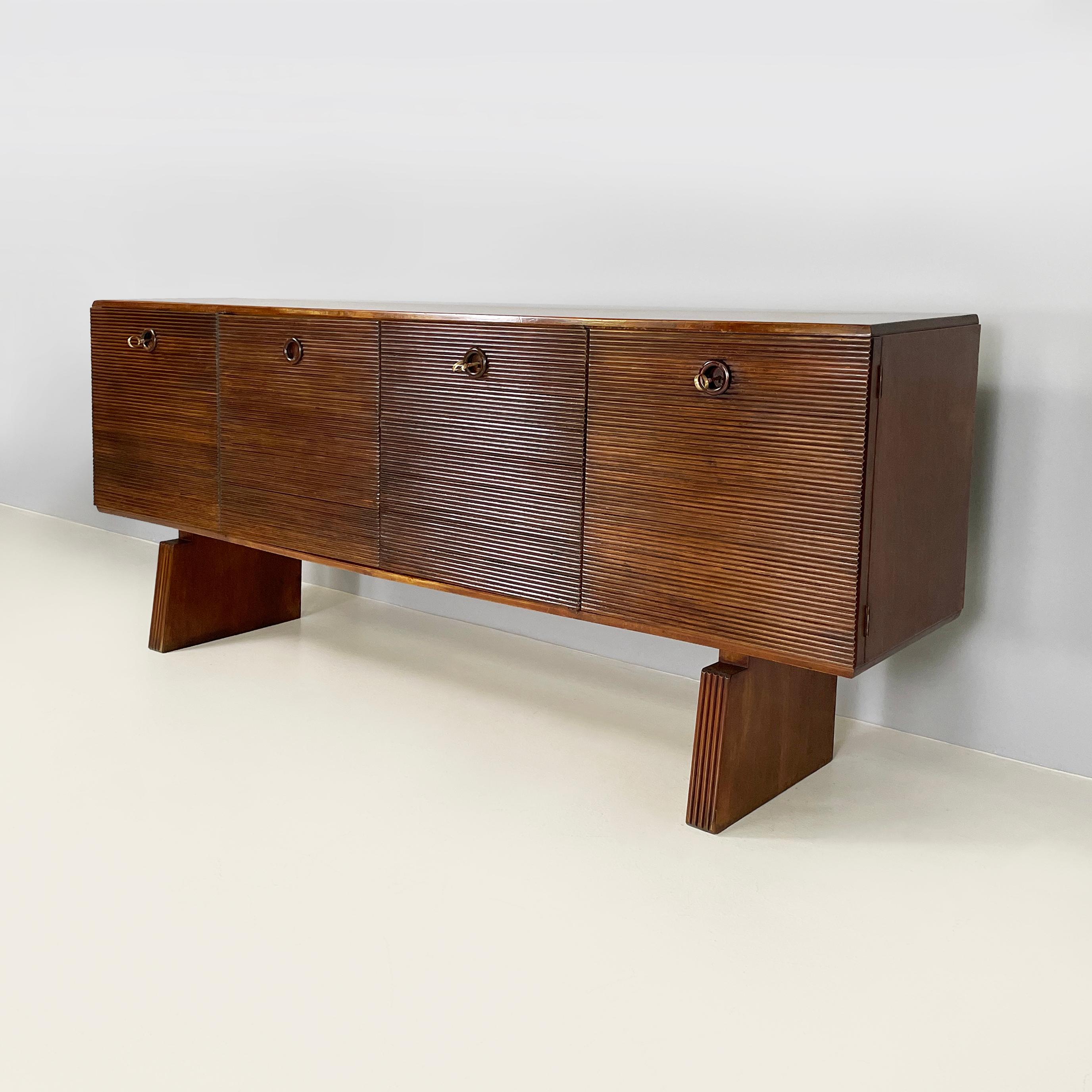 Mid-20th Century Italian Art Deco wooden sideboard with four doors by Gio Ponti, 1940s  For Sale