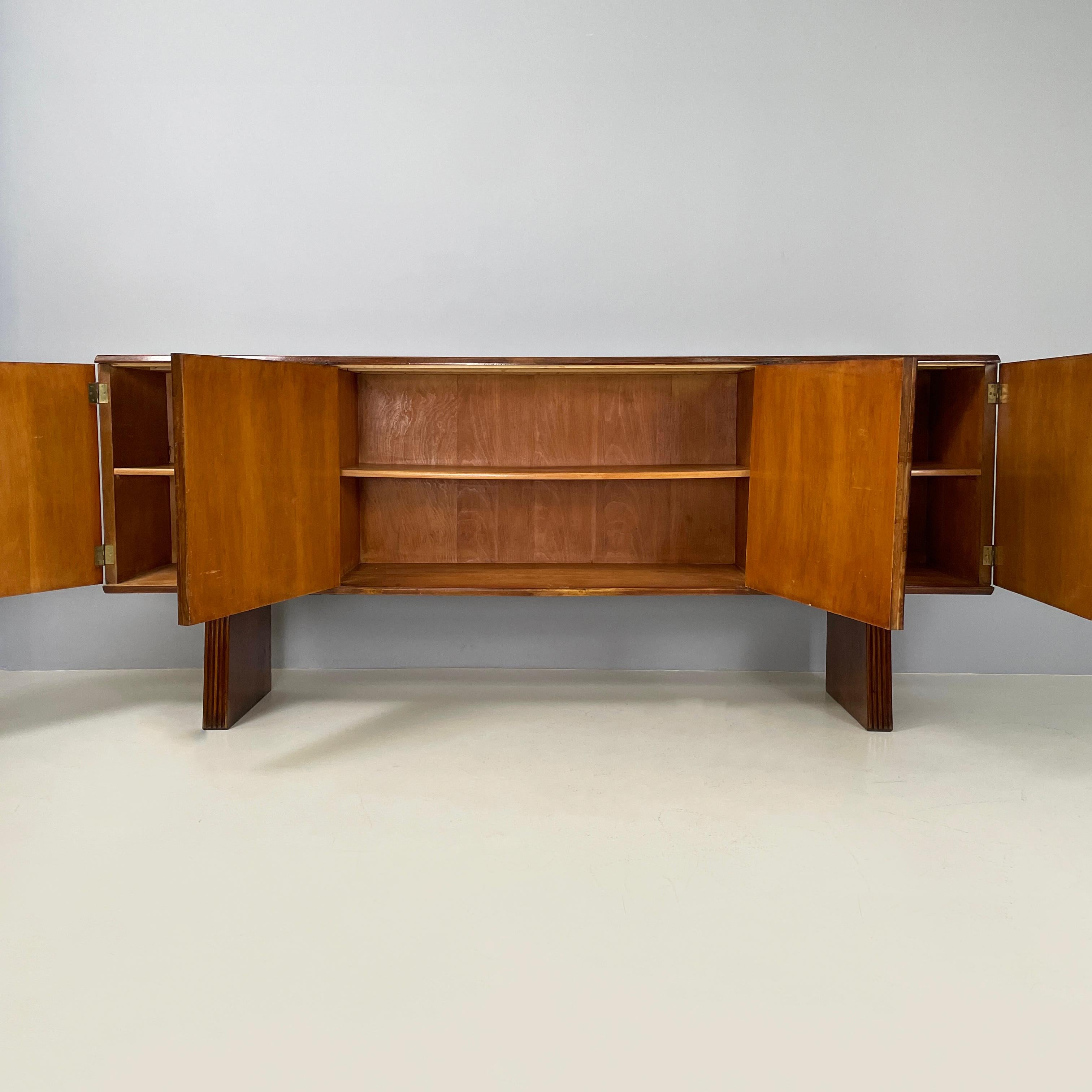 Italian Art Deco wooden sideboard with four doors by Gio Ponti, 1940s  For Sale 1