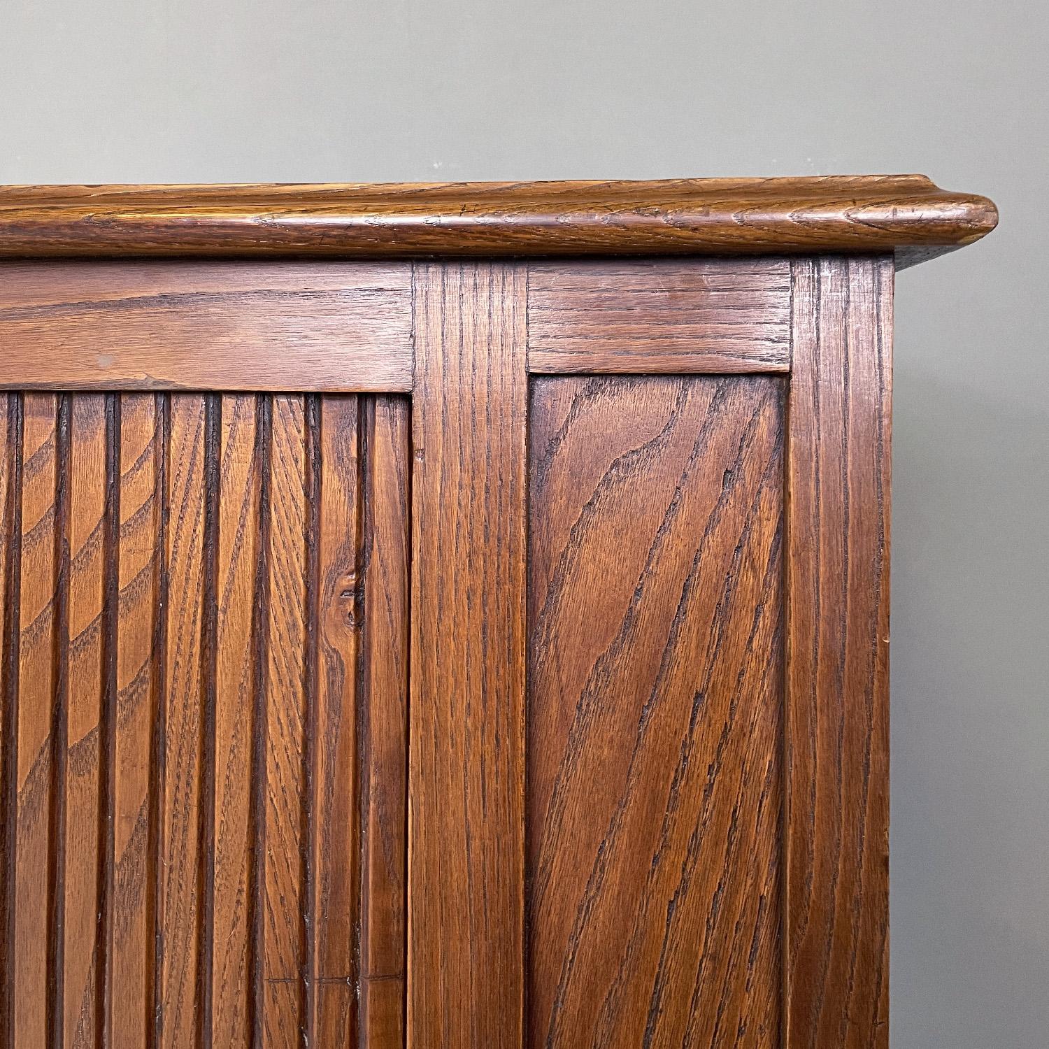 Italian Art Deco wooden sideboard with shutter opening, 1920s in vendita 4
