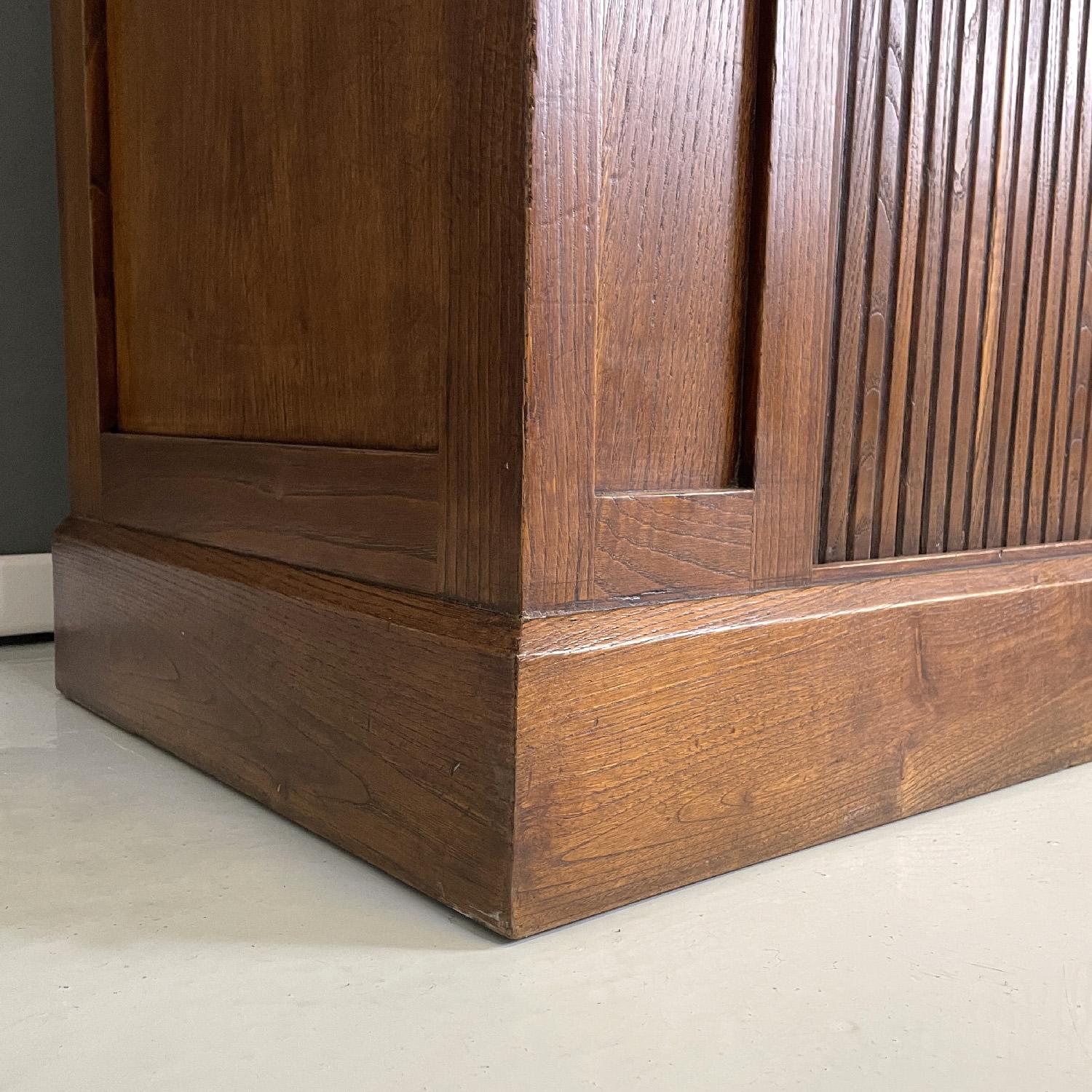 Italian Art Deco wooden sideboard with shutter opening, 1920s in vendita 11