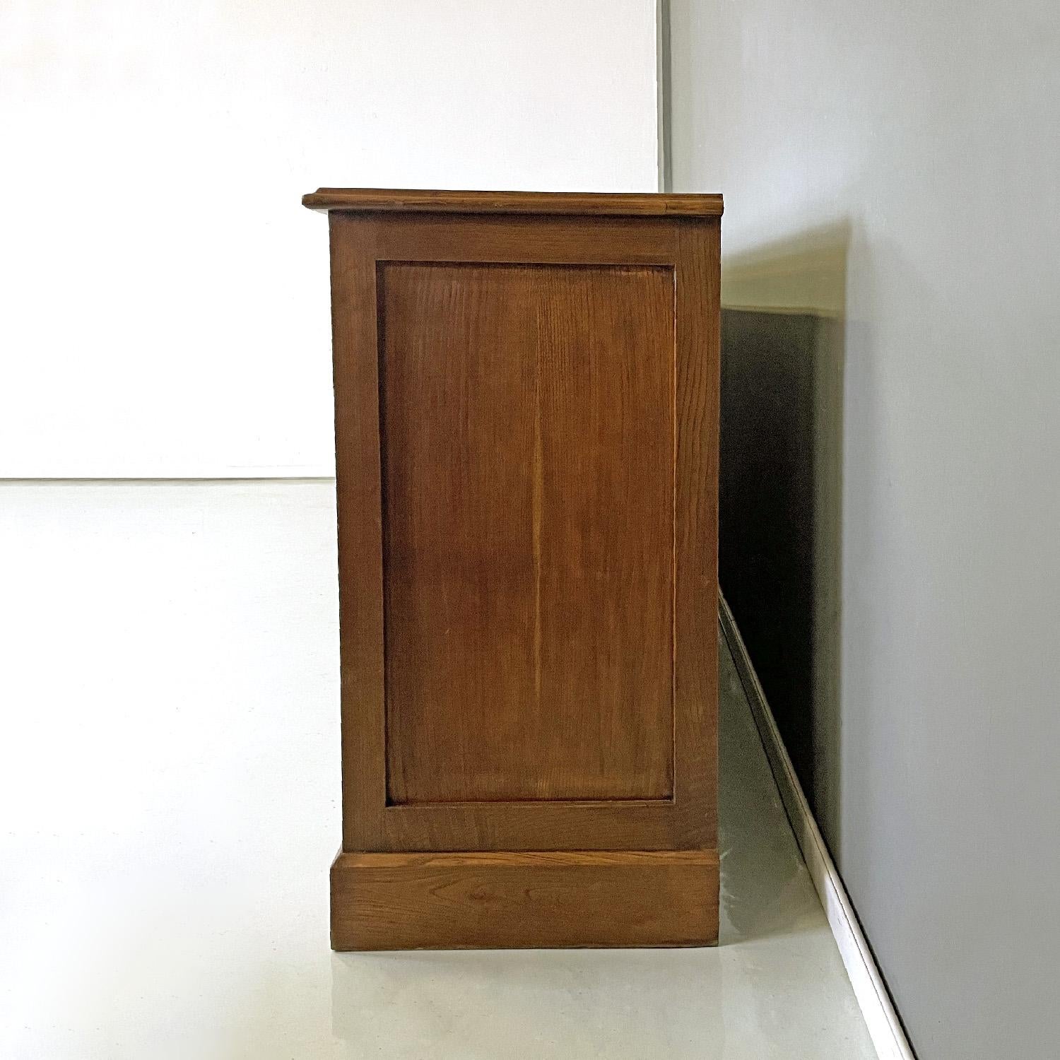 Italian Art Deco wooden sideboard with shutter opening, 1920s in vendita 2