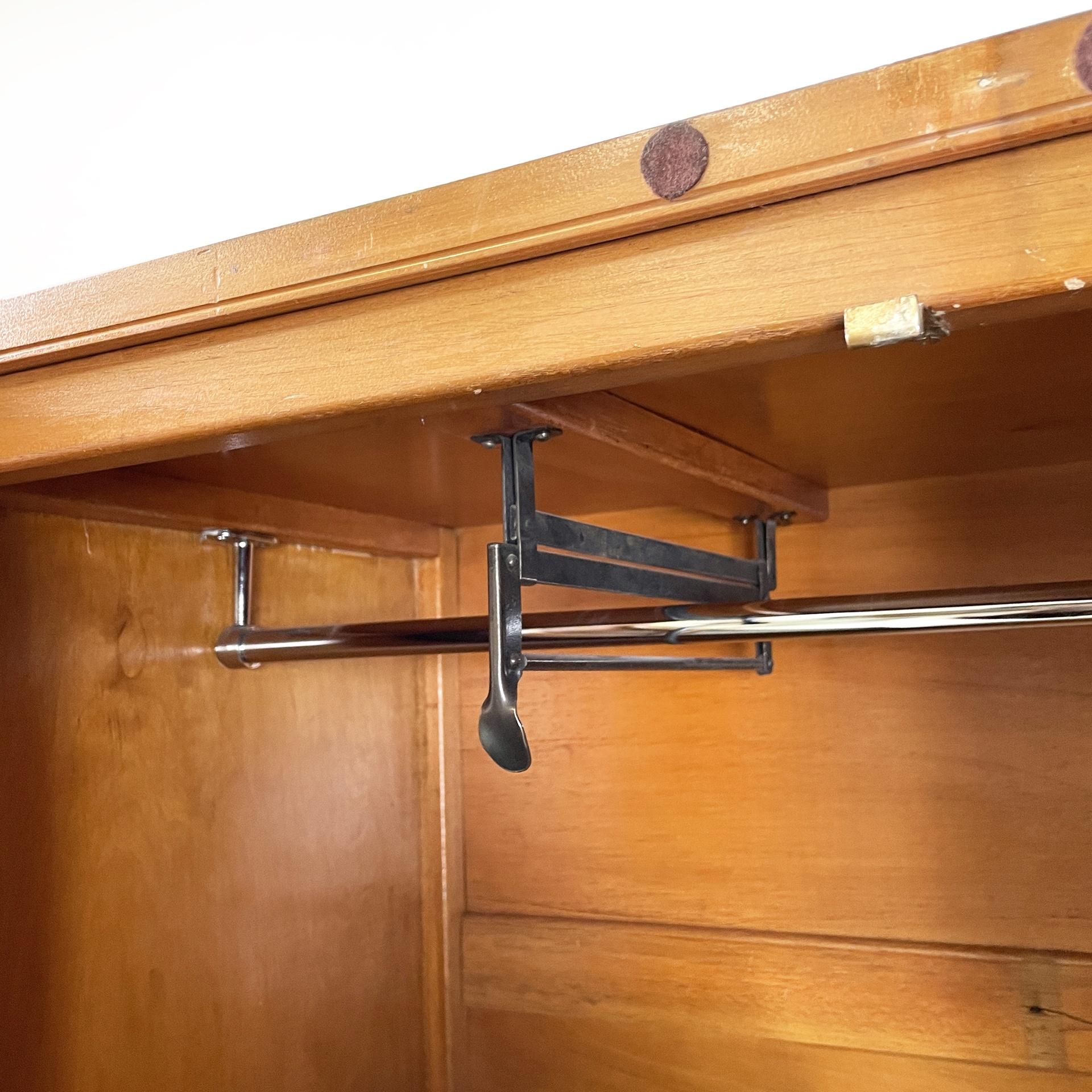 Armadio italiano in legno art déco con specchio, anni '50 3