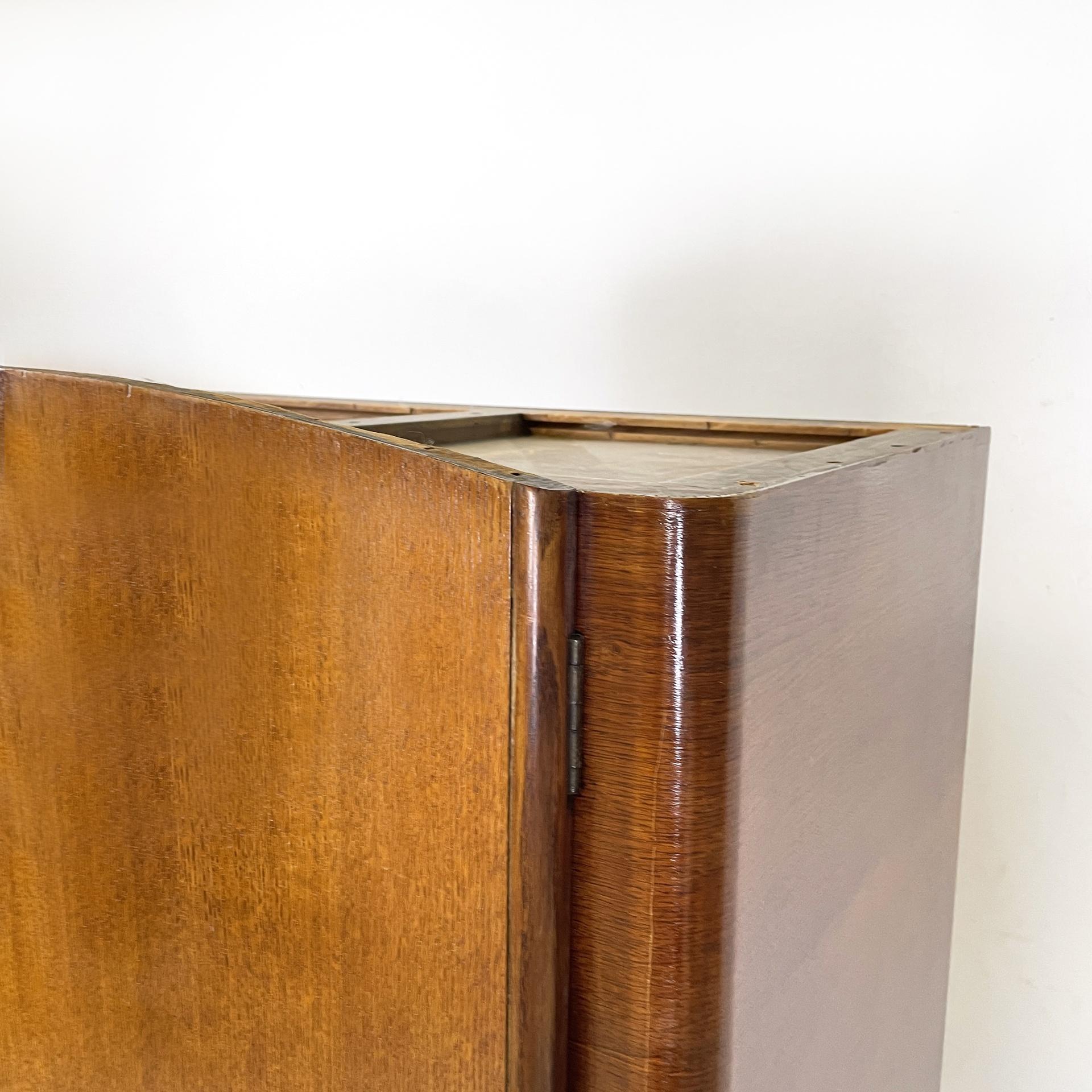 Armadio italiano in legno art déco con specchio, anni '50 9