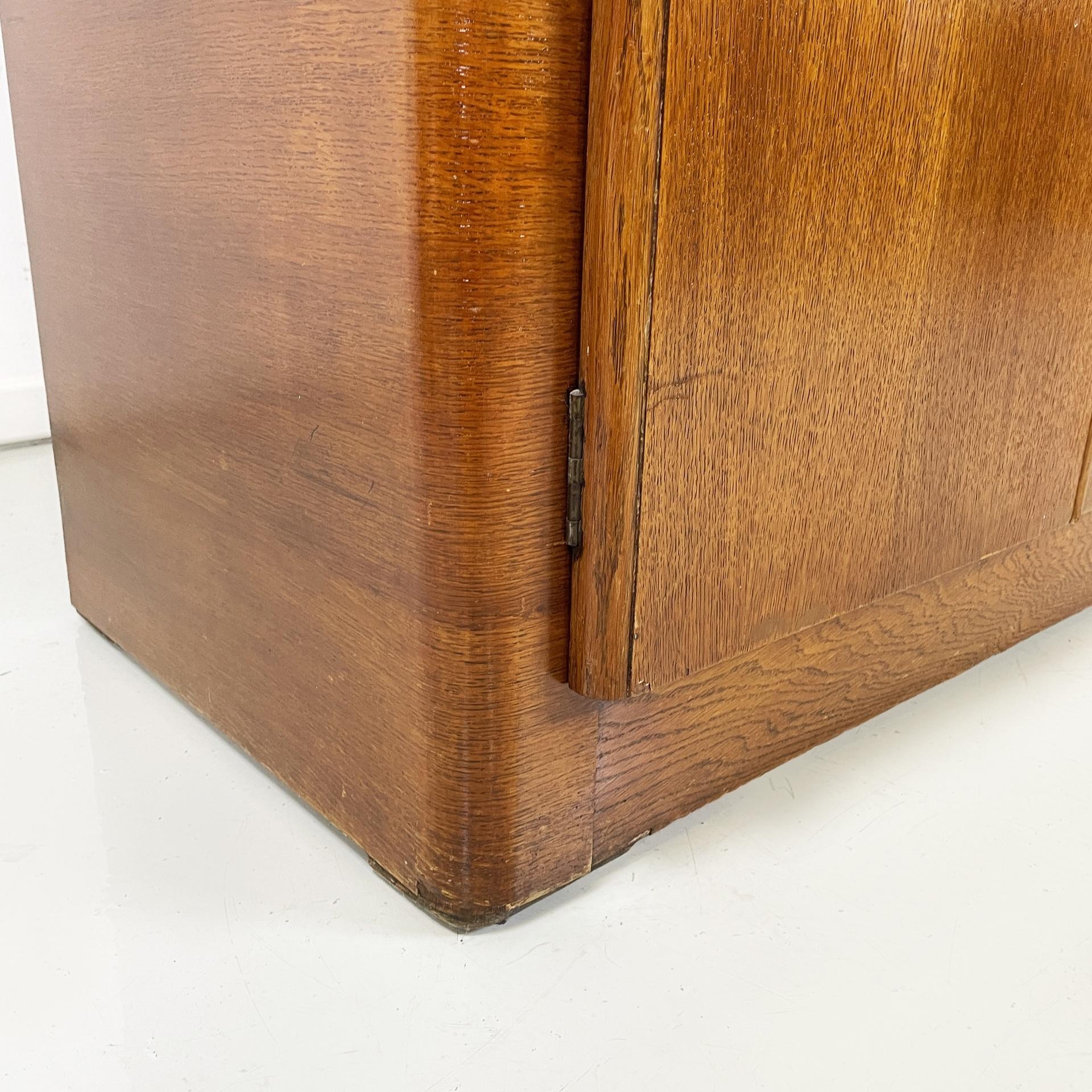 Armadio italiano in legno art déco con specchio, anni '50 10