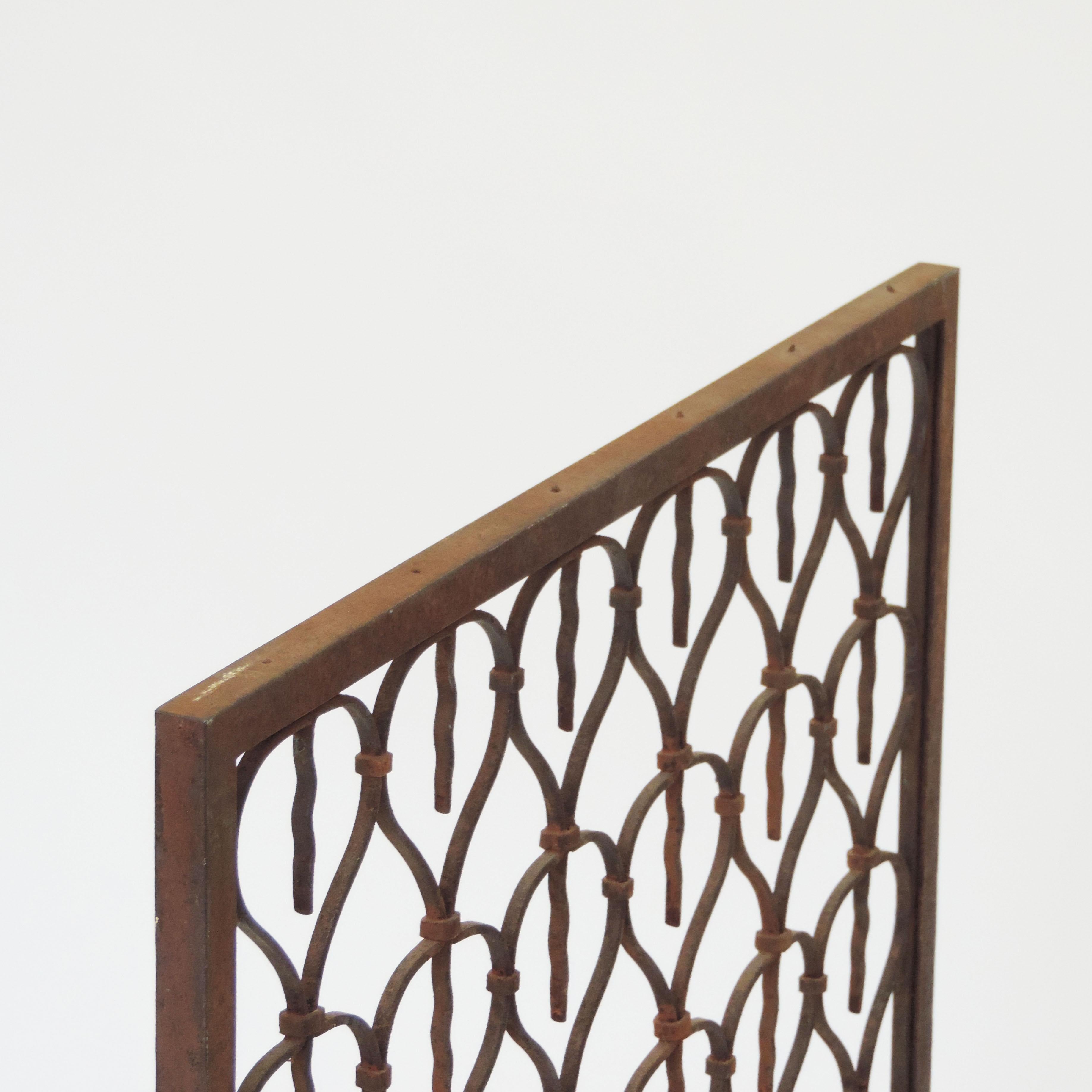 Italian Art Deco Wrought Iron Fire Screen, 1920s For Sale 1