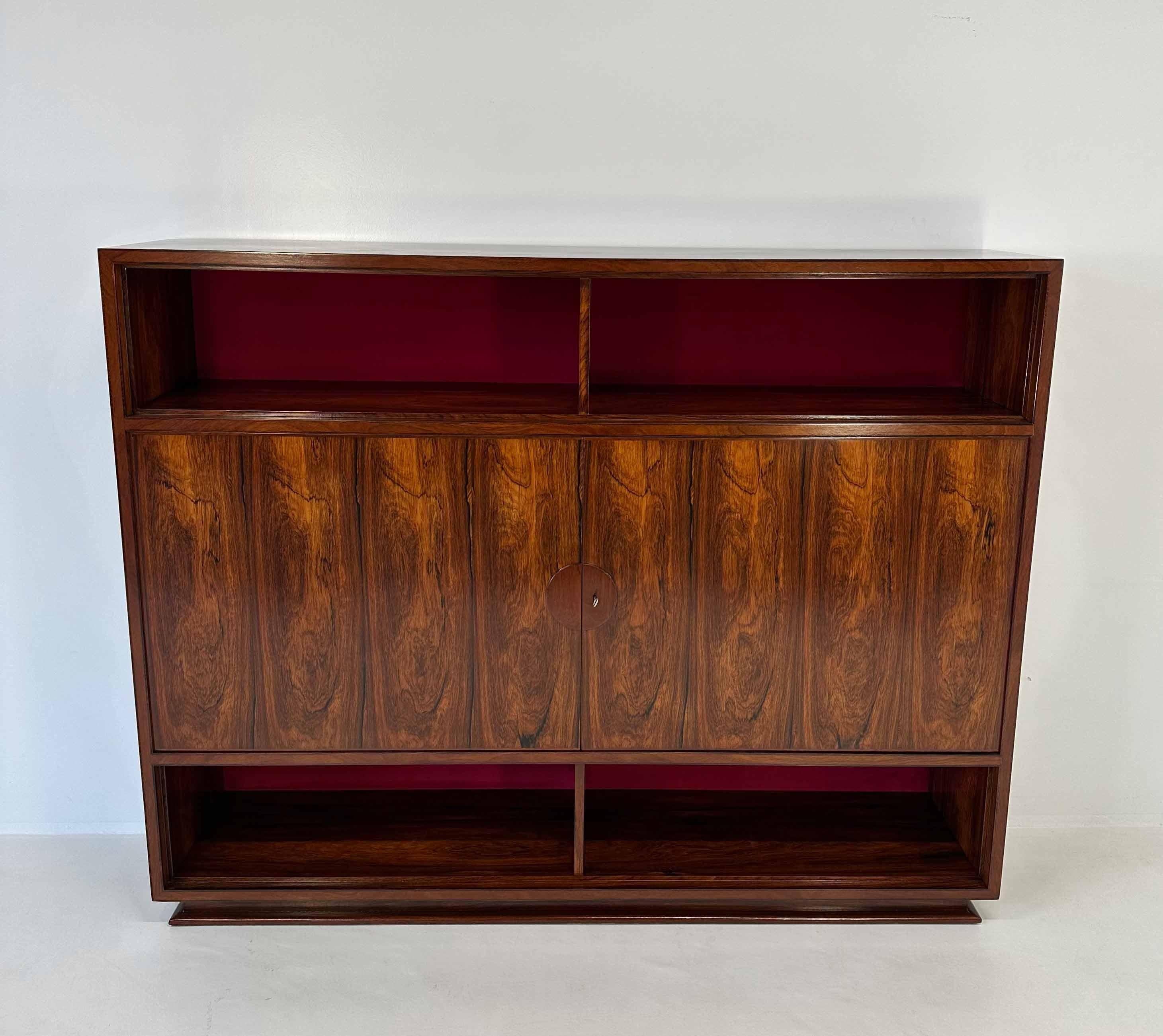 Italian Art Deco Ziricote Wood and Velvet Sideboard Cabinet attr. Borsani, 1950s In Good Condition For Sale In Meda, MB