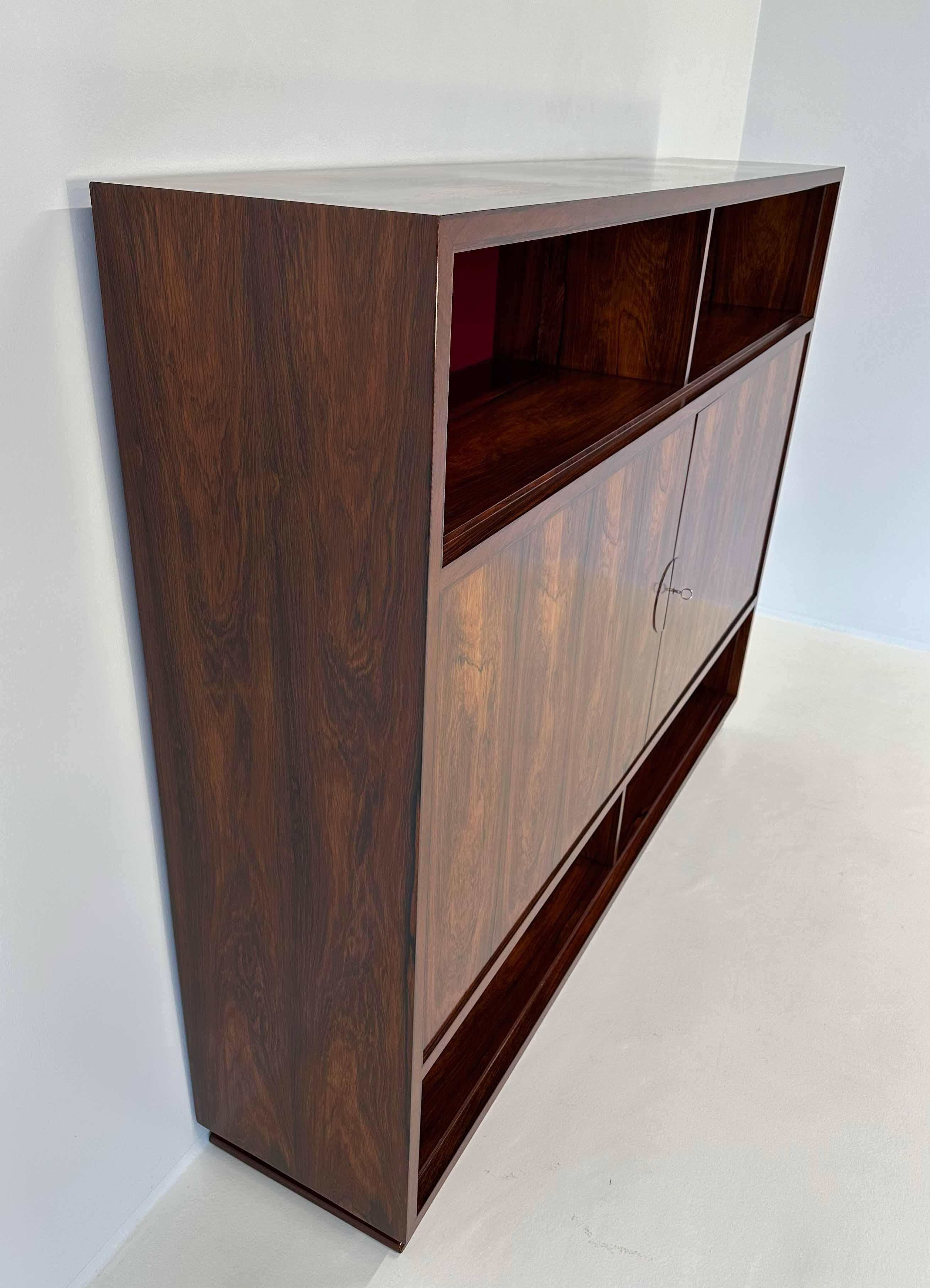 Italian Art Deco Ziricote Wood and Velvet Sideboard Cabinet attr. Borsani, 1950s For Sale 3