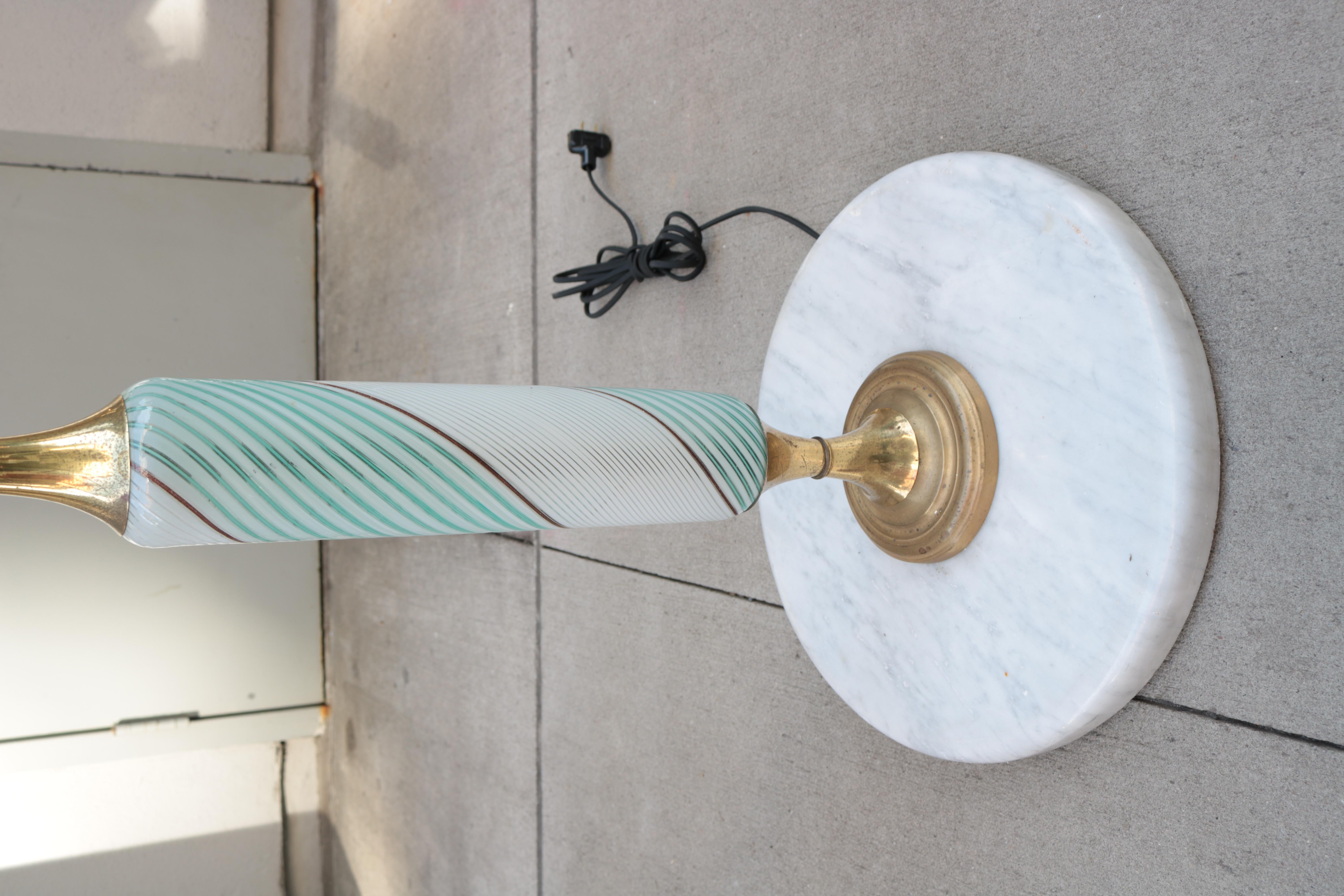 Italian Art Glass Floor Lamp In Good Condition For Sale In New York, NY