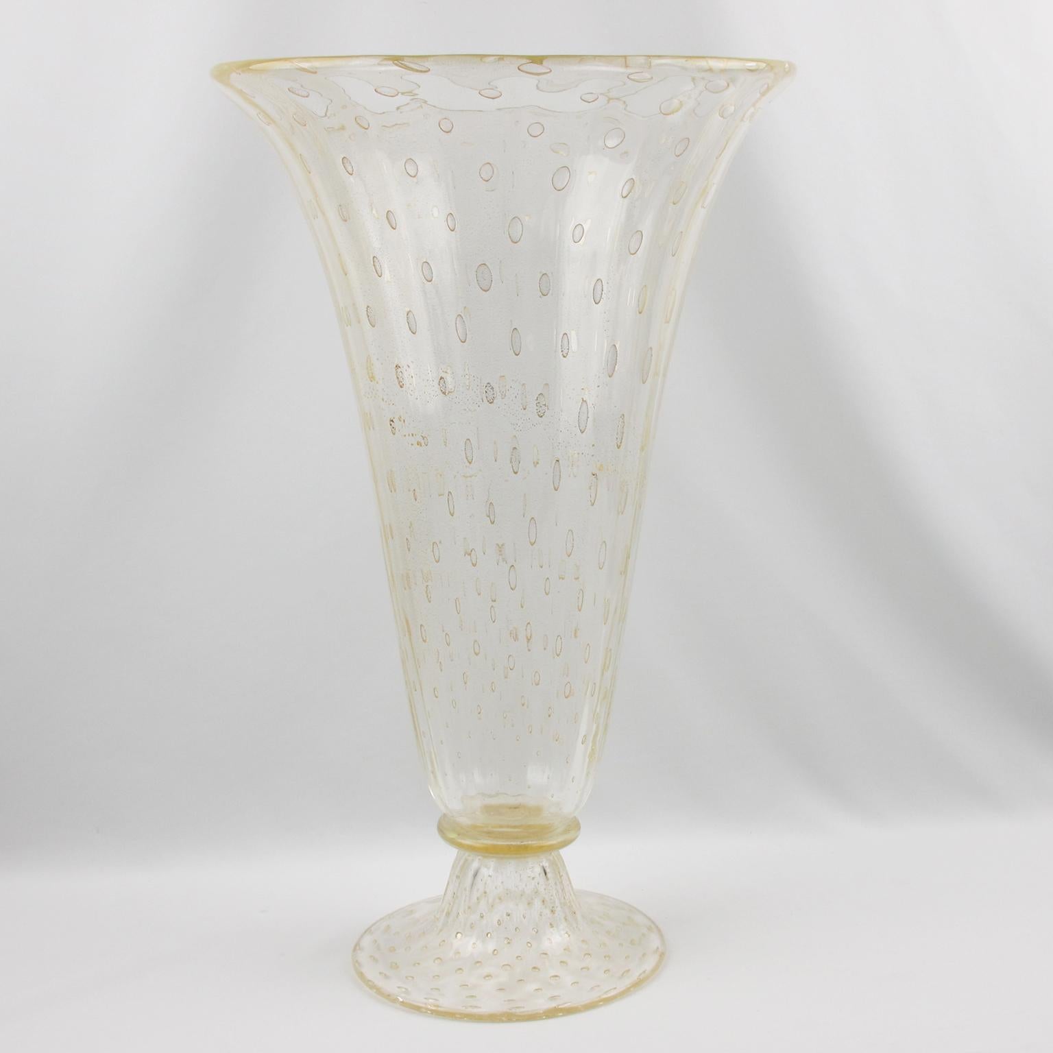 Italian Art Glass Murano Avventurina Sculptural Vase Gold Flakes and Bubbles In Excellent Condition In Atlanta, GA