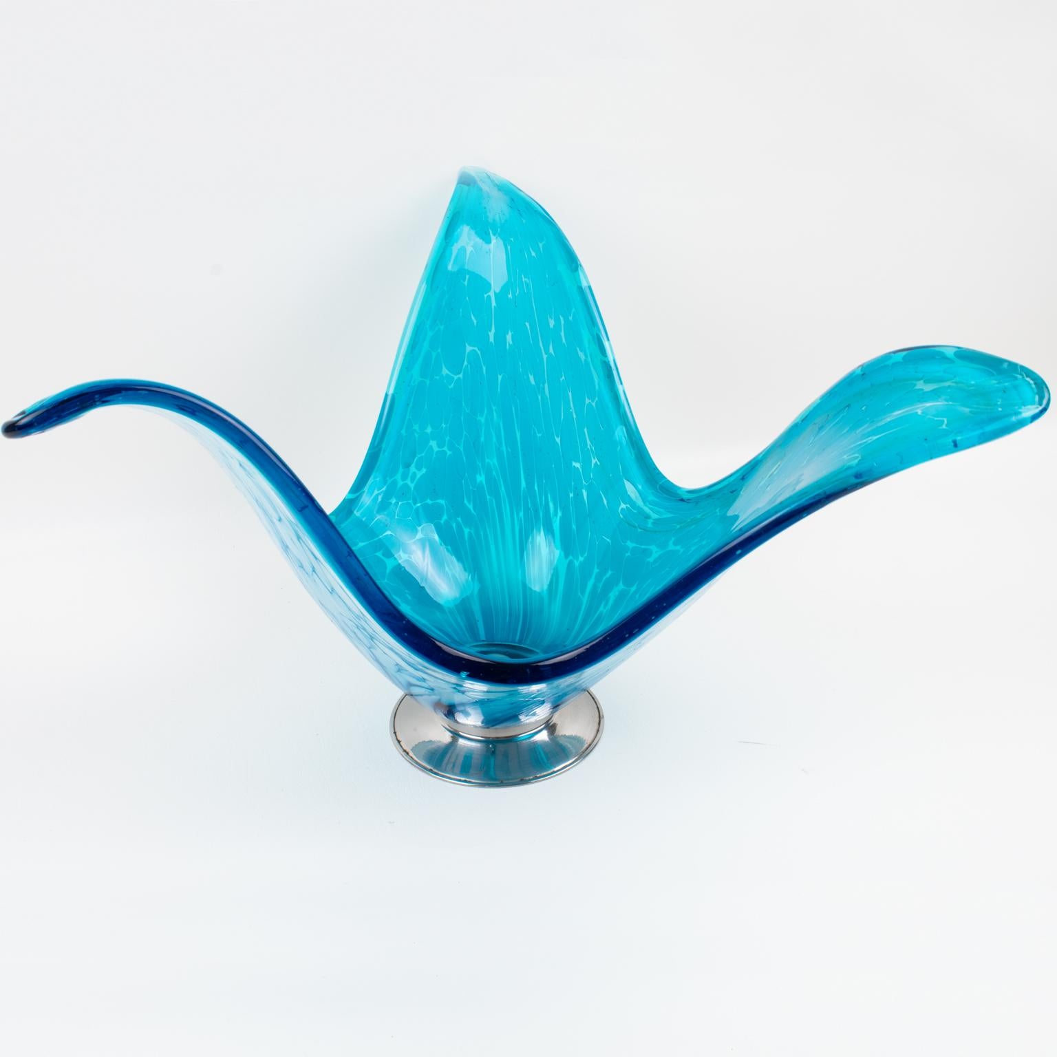 Italian Art Glass Murano Blue and White Sculptural Bowl Vase Centerpiece For Sale 3