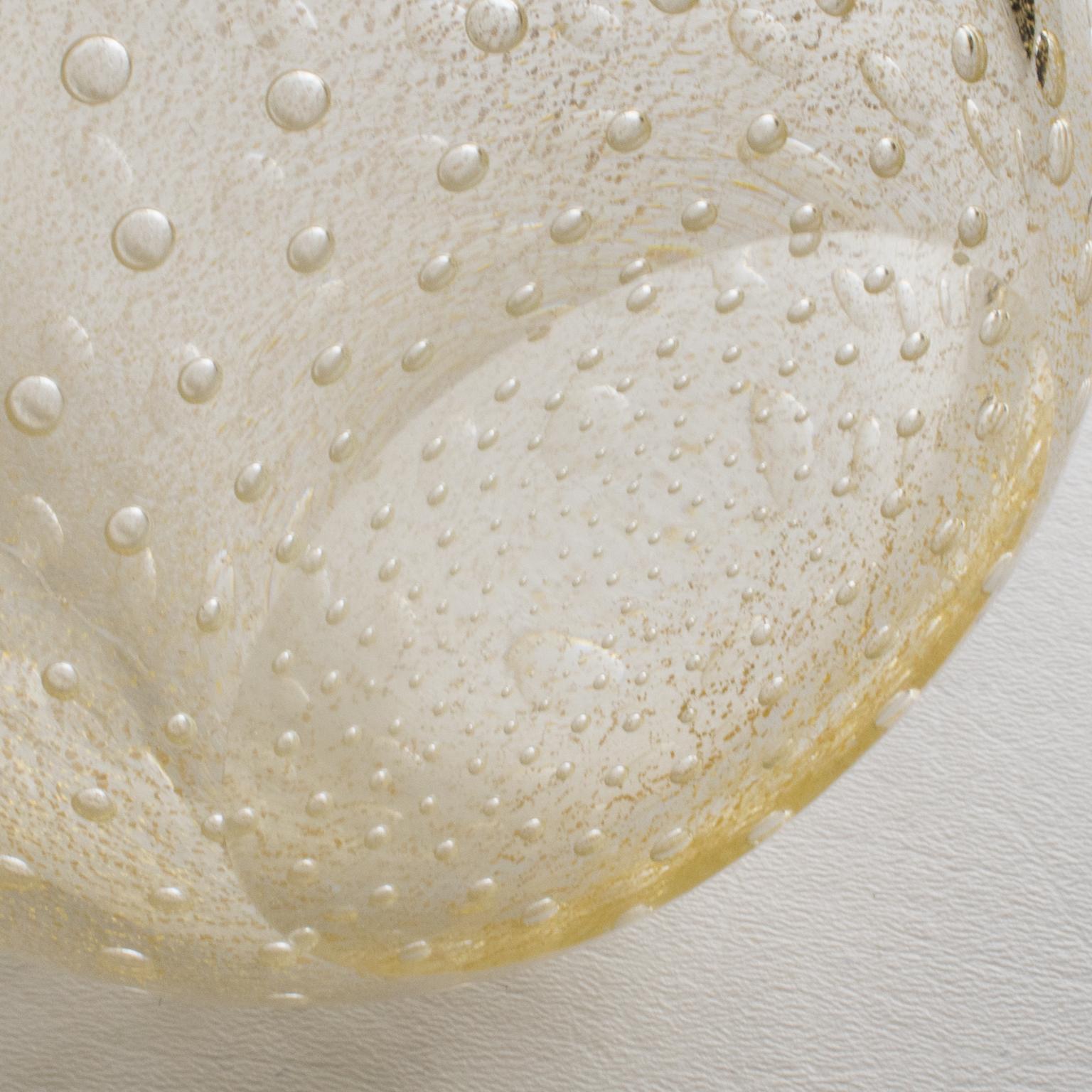Vaso in vetro artistico italiano di Murano con fiocchi e bolle d'oro di Gambaro & Poggi in vendita 1