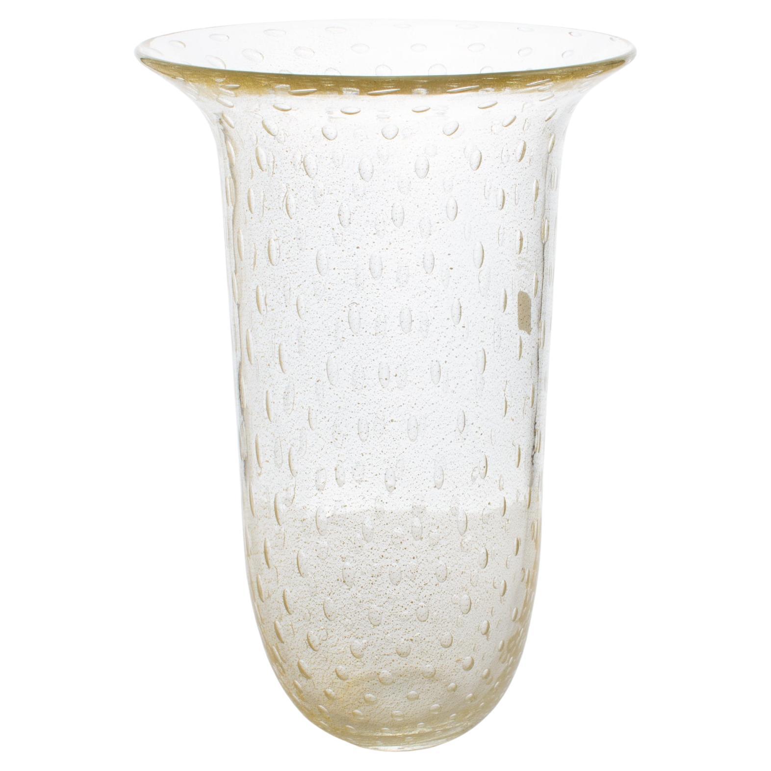 Italian Art Glass Murano Vase Gold Flakes and Bubbles by Gambaro & Poggi For Sale
