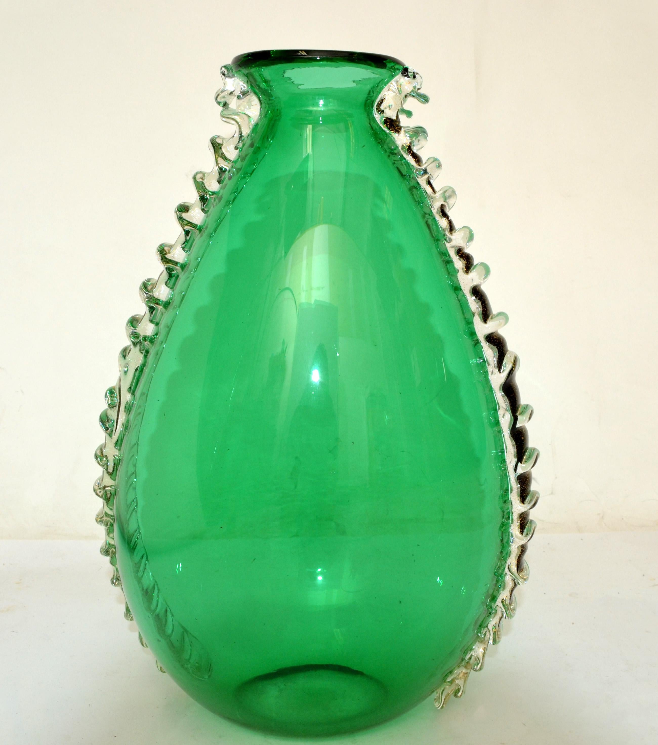 Italian Art Glass Vase Pino Signoretto Style Blown Green Murano Glass Gold Inlay For Sale 8