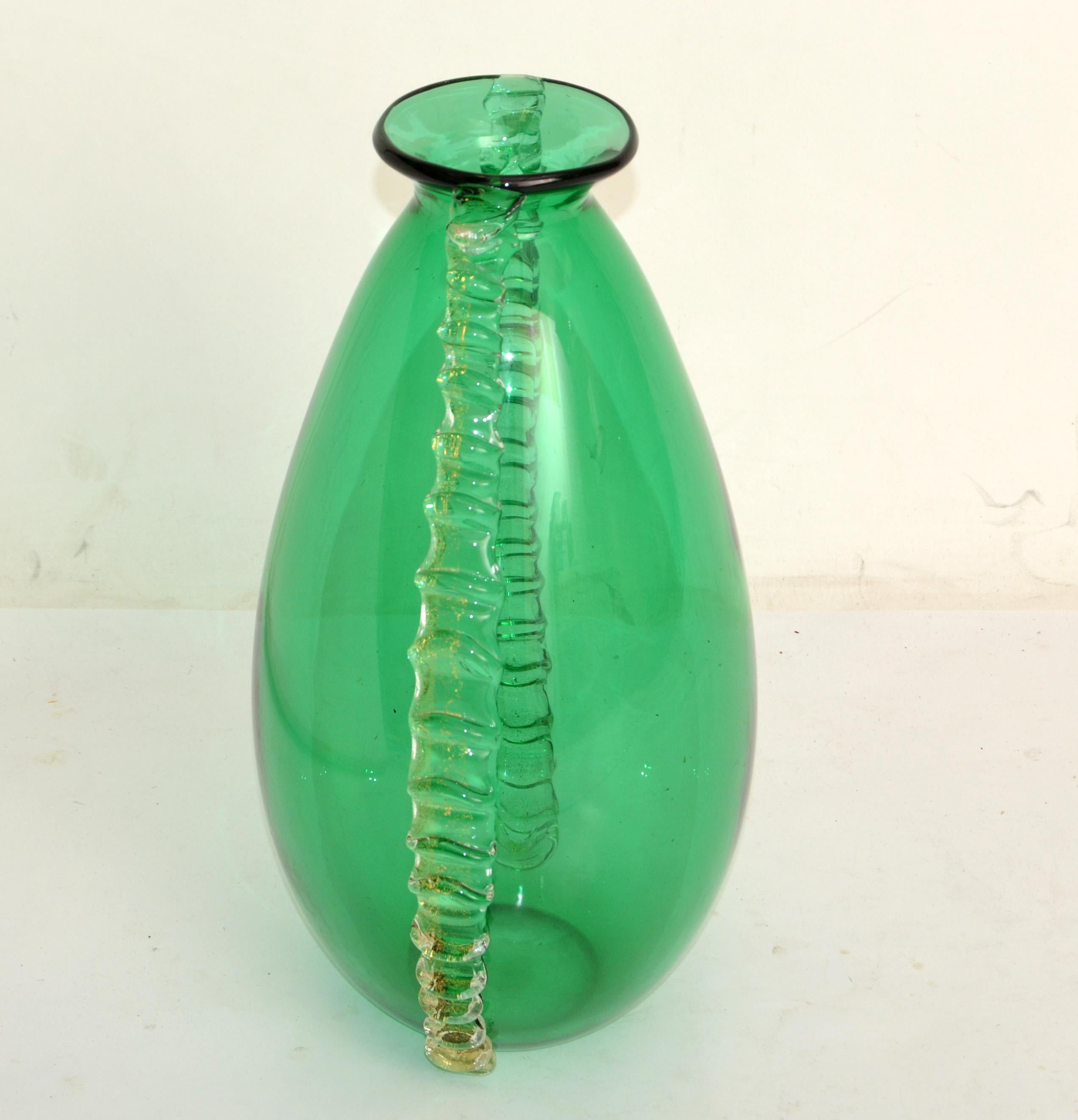 Mid-Century Modern Italian Art Glass Vase Pino Signoretto Style Blown Green Murano Glass Gold Inlay For Sale