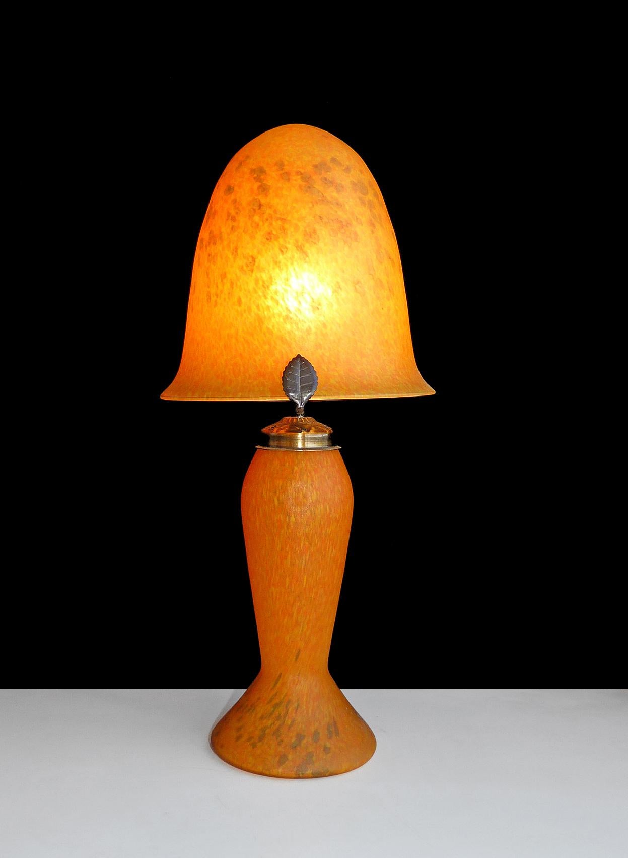 Metal Italian Art Nouveau and Art Deco Mushroom Murano Table Lamp in Amber Glass Paste