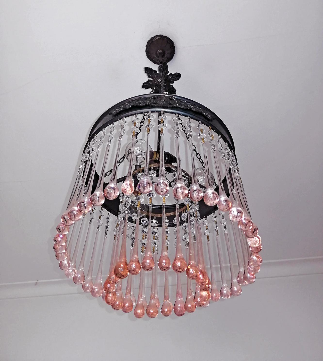 Hand-Crafted Italian Art Nouveau and Art Deco Murano Pink Crystals Tear Drop Chandelier c1930 For Sale