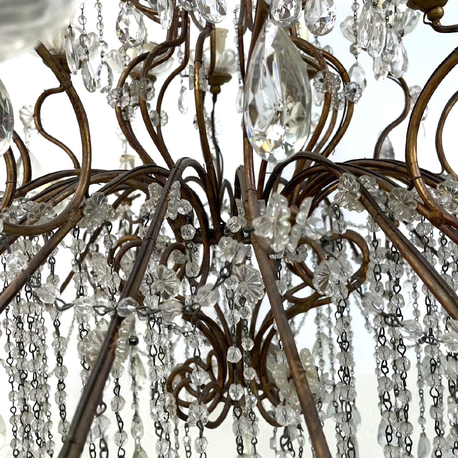 Italian art nouveau crystal drops golden wrought iron wood chandelier, 1900s 5