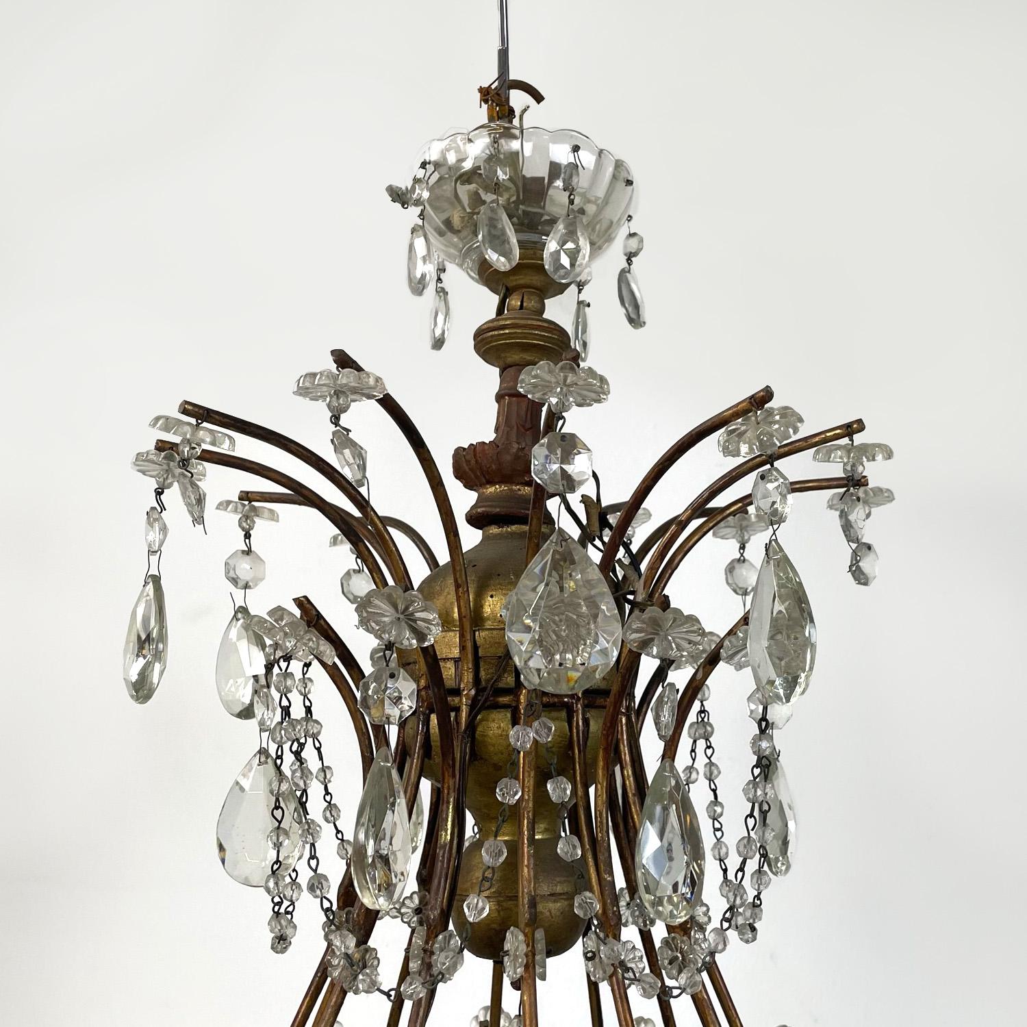 Crystal Italian art nouveau crystal drops golden wrought iron wood chandelier, 1900s