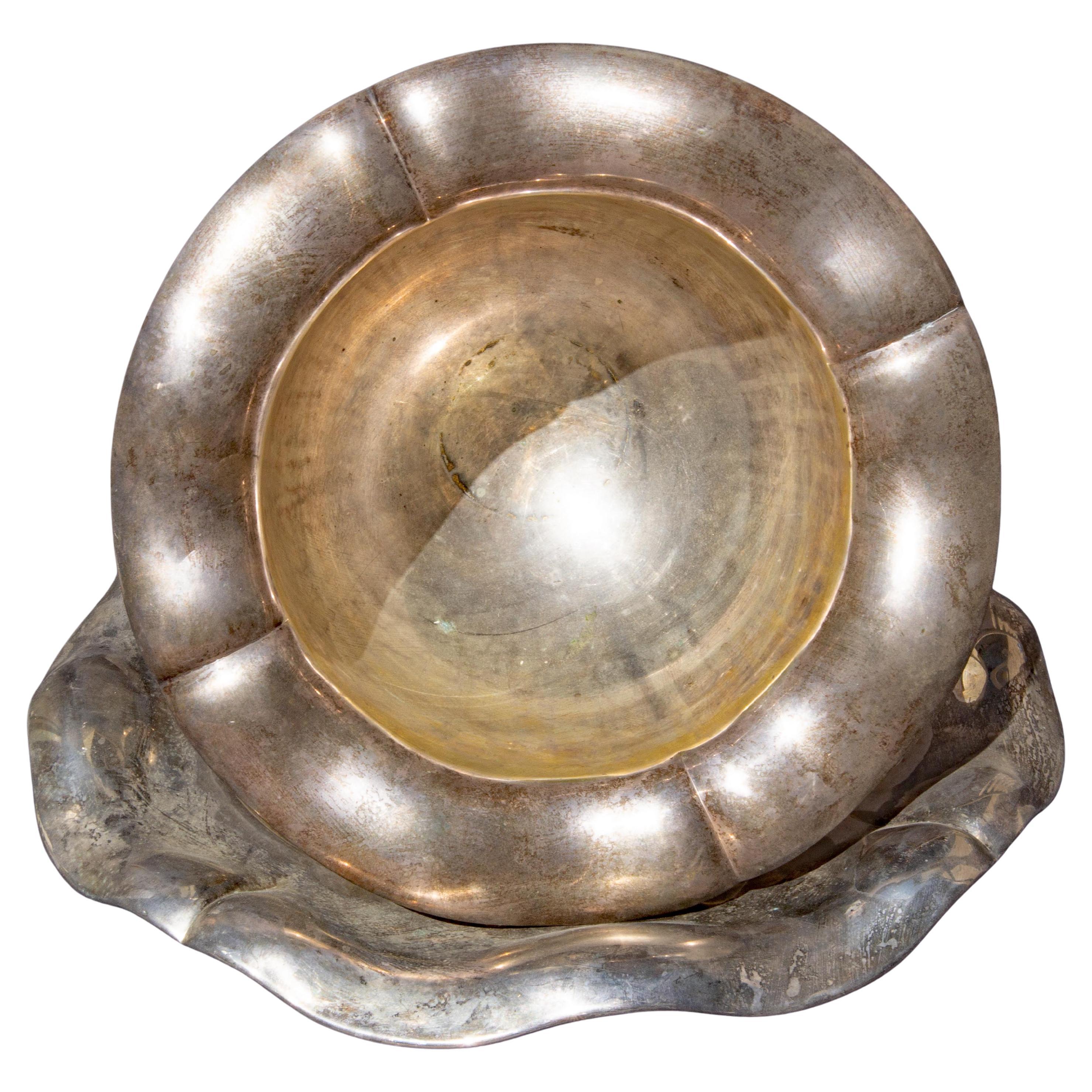 Italian Art Nouveau Punch Bowl Hand Chased Silver Plate Early 20th Century In Good Condition For Sale In Rochester, NY